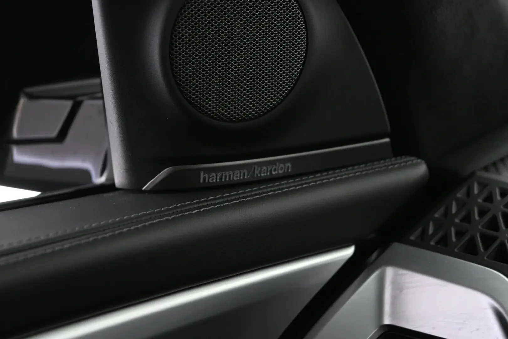 Car Image - 55aue0352q9y92yGLifWpl