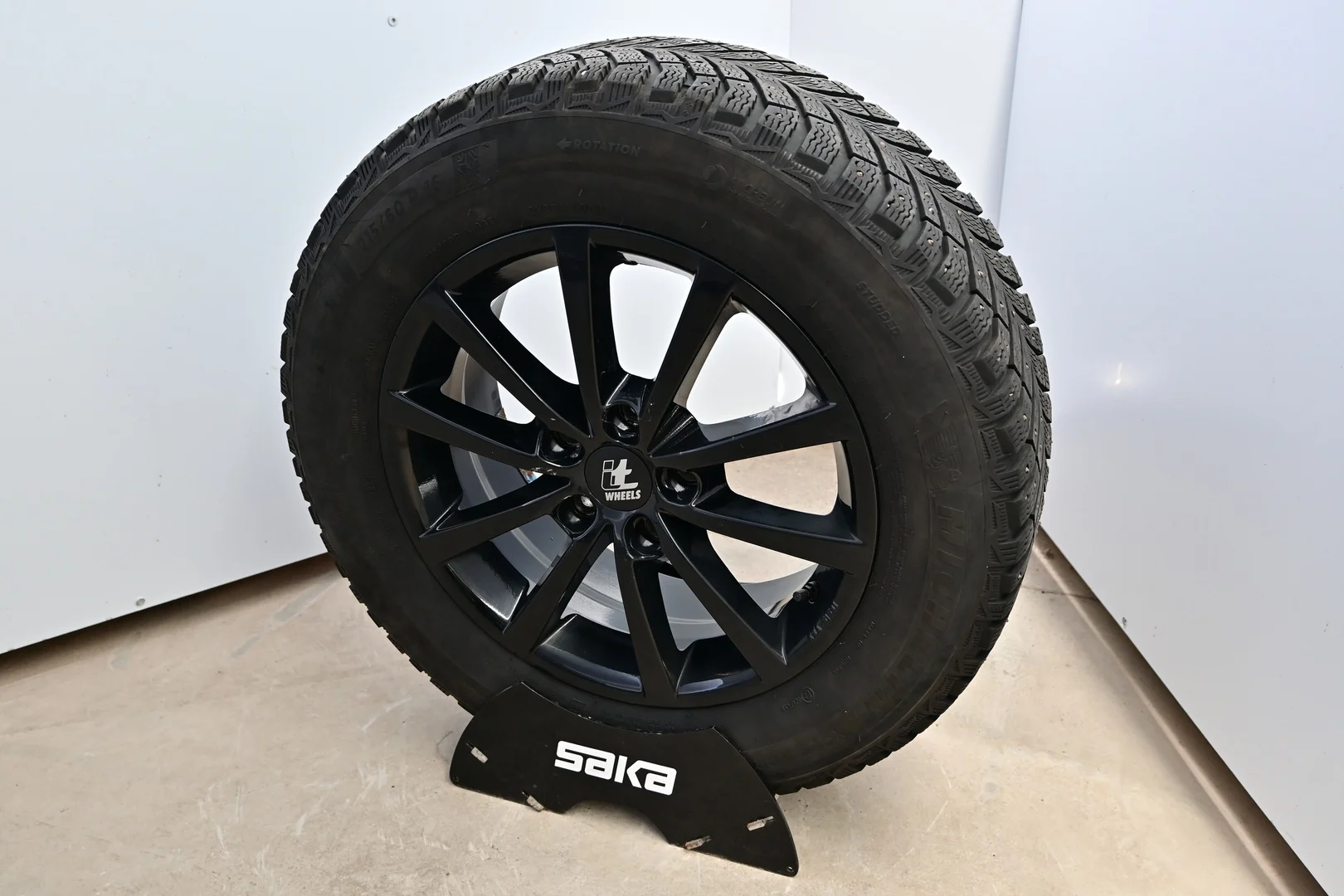 Car Image - 3UOylLCO6UYbgciDwNLL0d