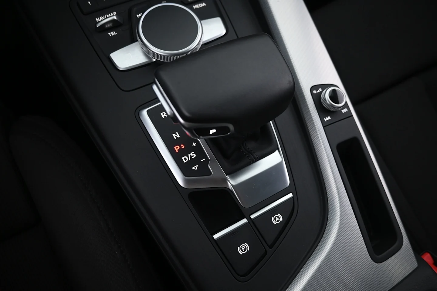 Car Image - 24Z88Nl0uSJ6lSKAwMkbYf