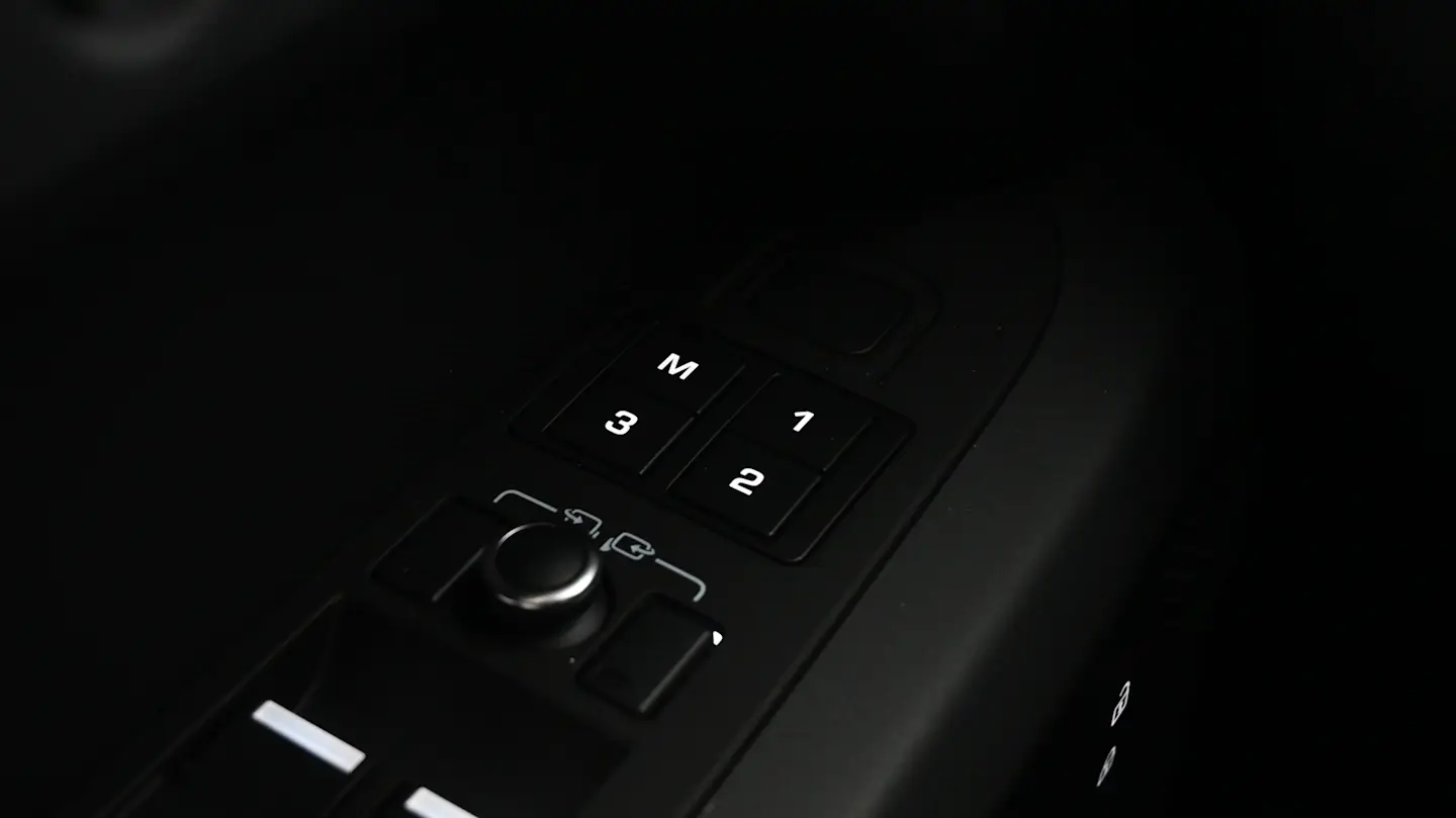 Car Image - 1wAG5eee1C72S1CUgEaEZk