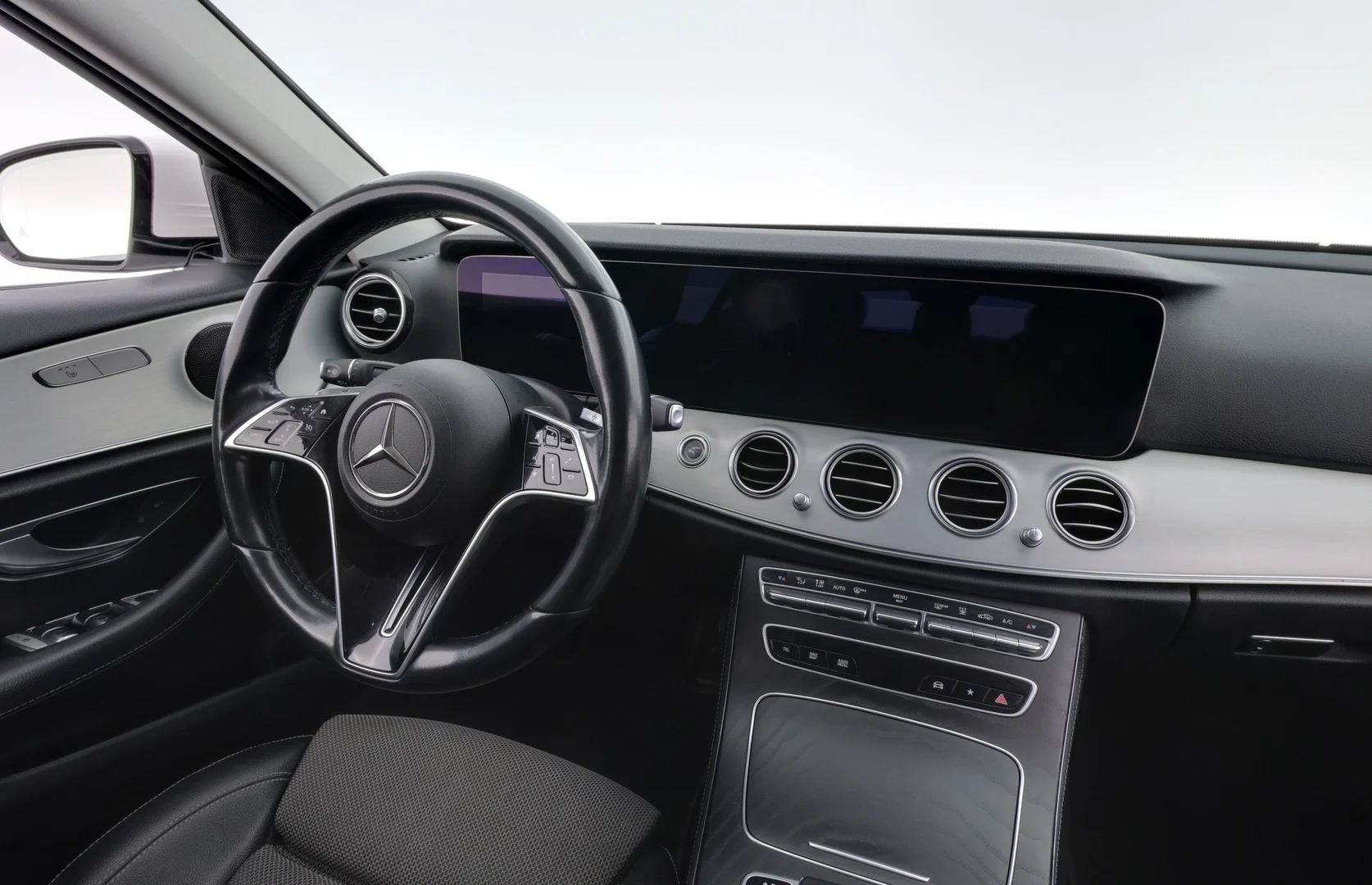 Car Image - 3WMouNXERlvY8n7f1Eqjdf