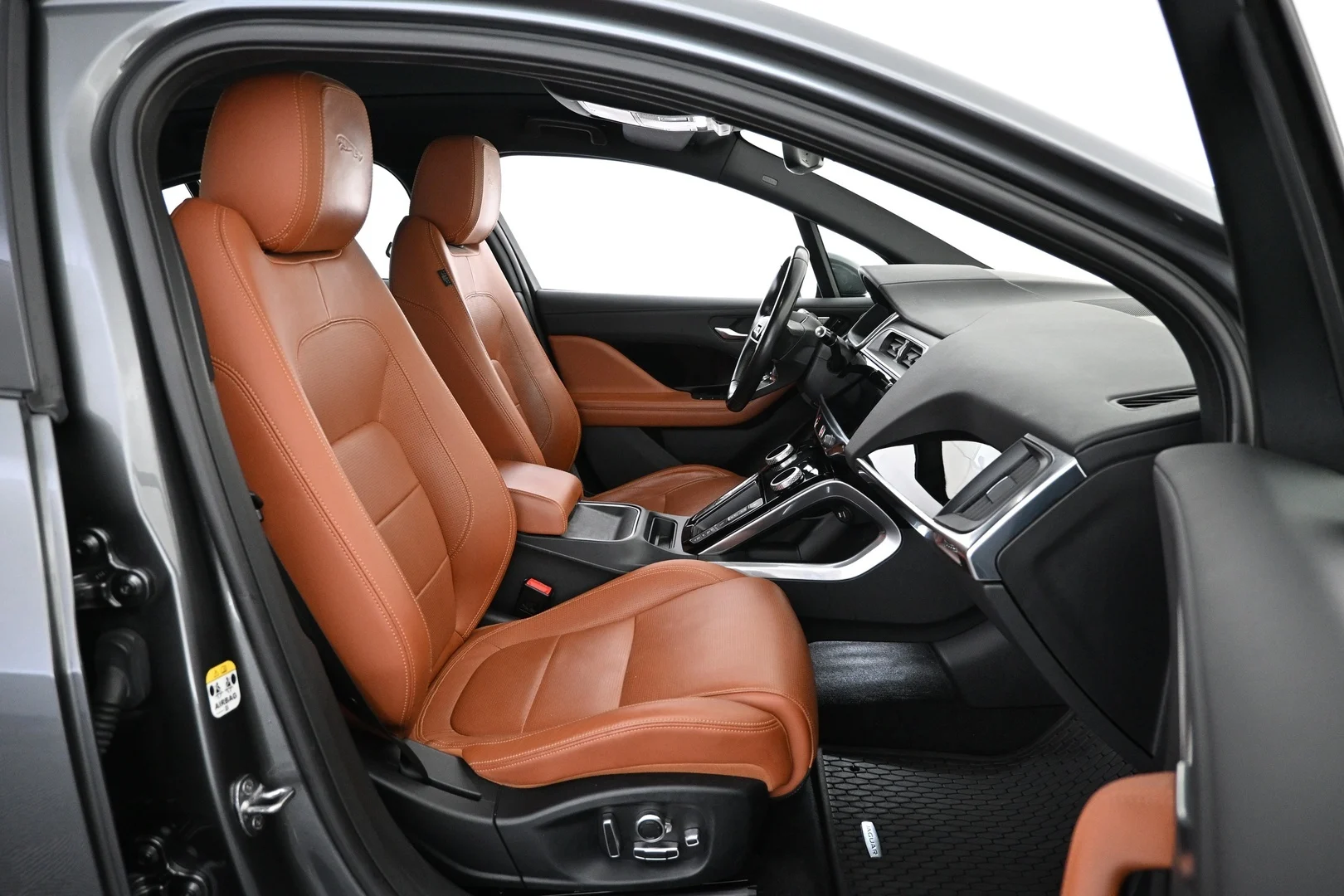 Car Image - 2BmAOpMsEOq77w1SjsHG8t