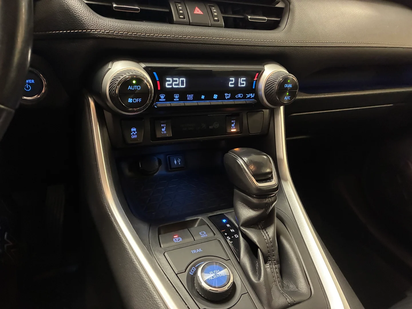 Car Image - 3RZlD0nfHDRC0AlB8uzWRq