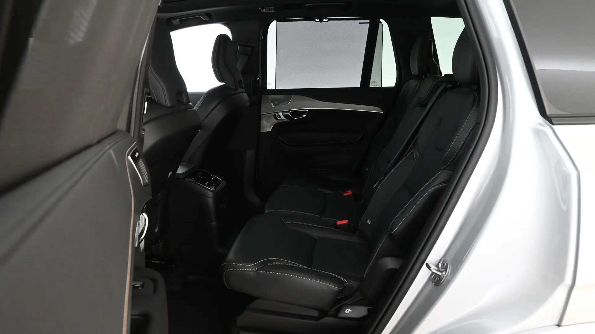 Car Image - 1UOdxTNotaofxFc6s8C5pN