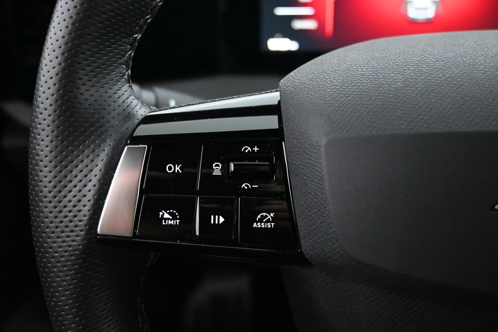 Car Image - 5bT2F7MK9cA6vcnjGsdogL