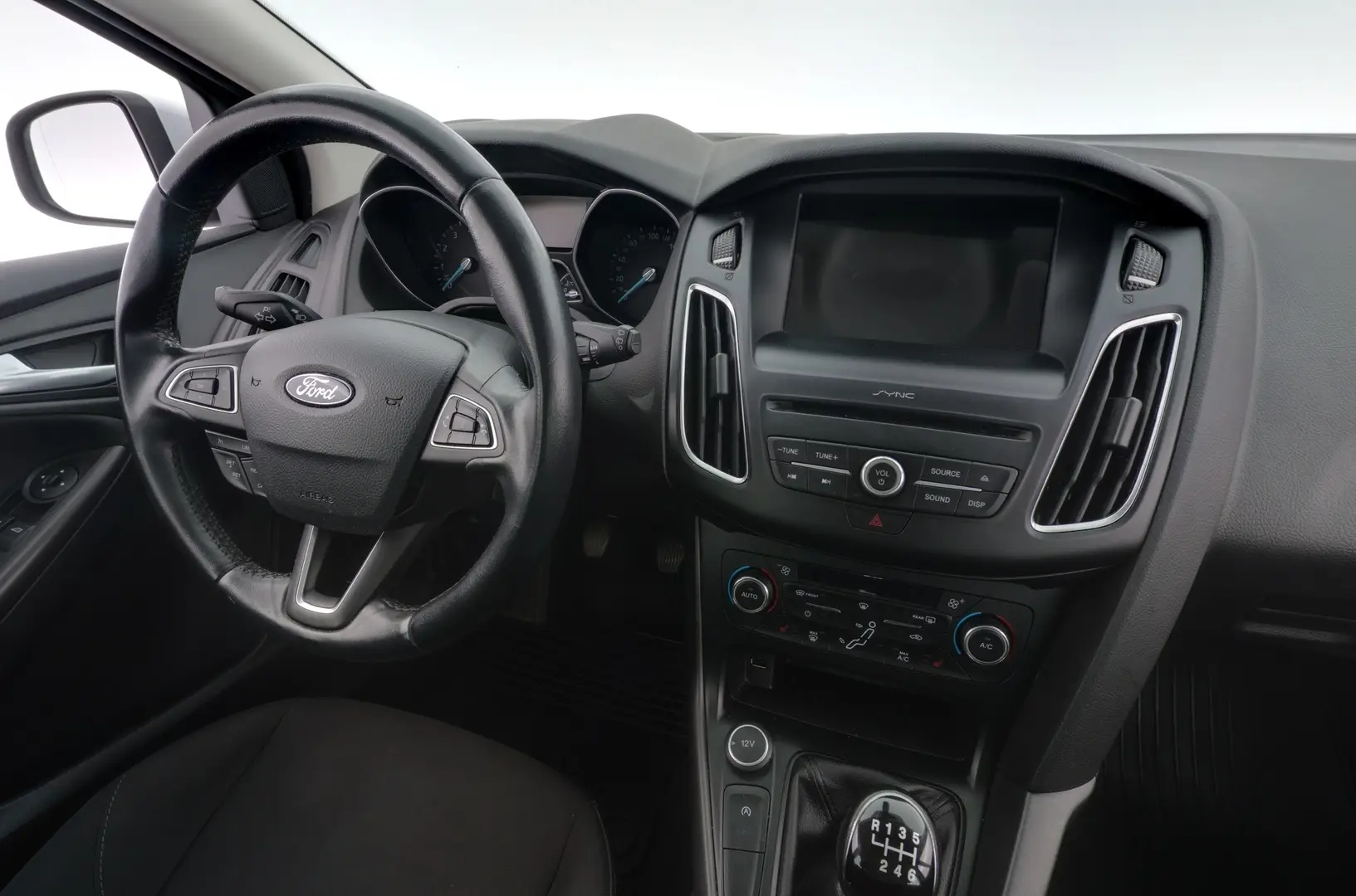 Car Image - 5XDLnUcyIRrAyDfjOuNd6U