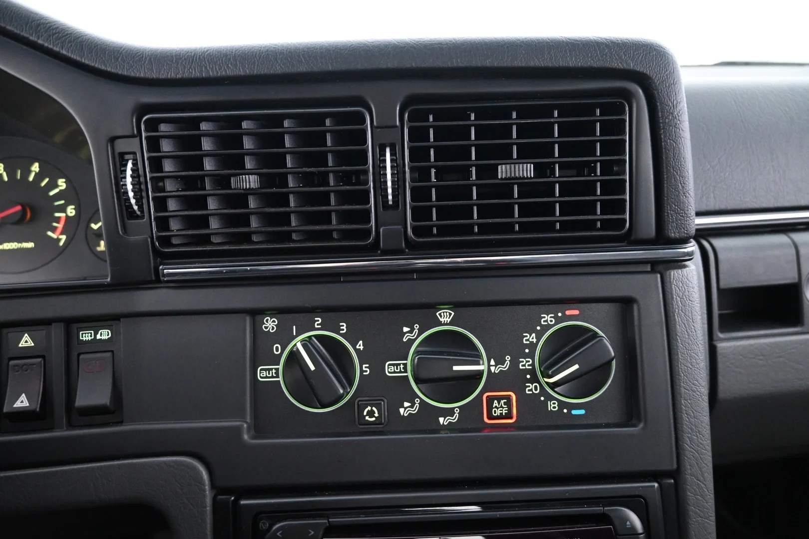 Car Image - 2imoesIQtaULxNuCgcCbAj