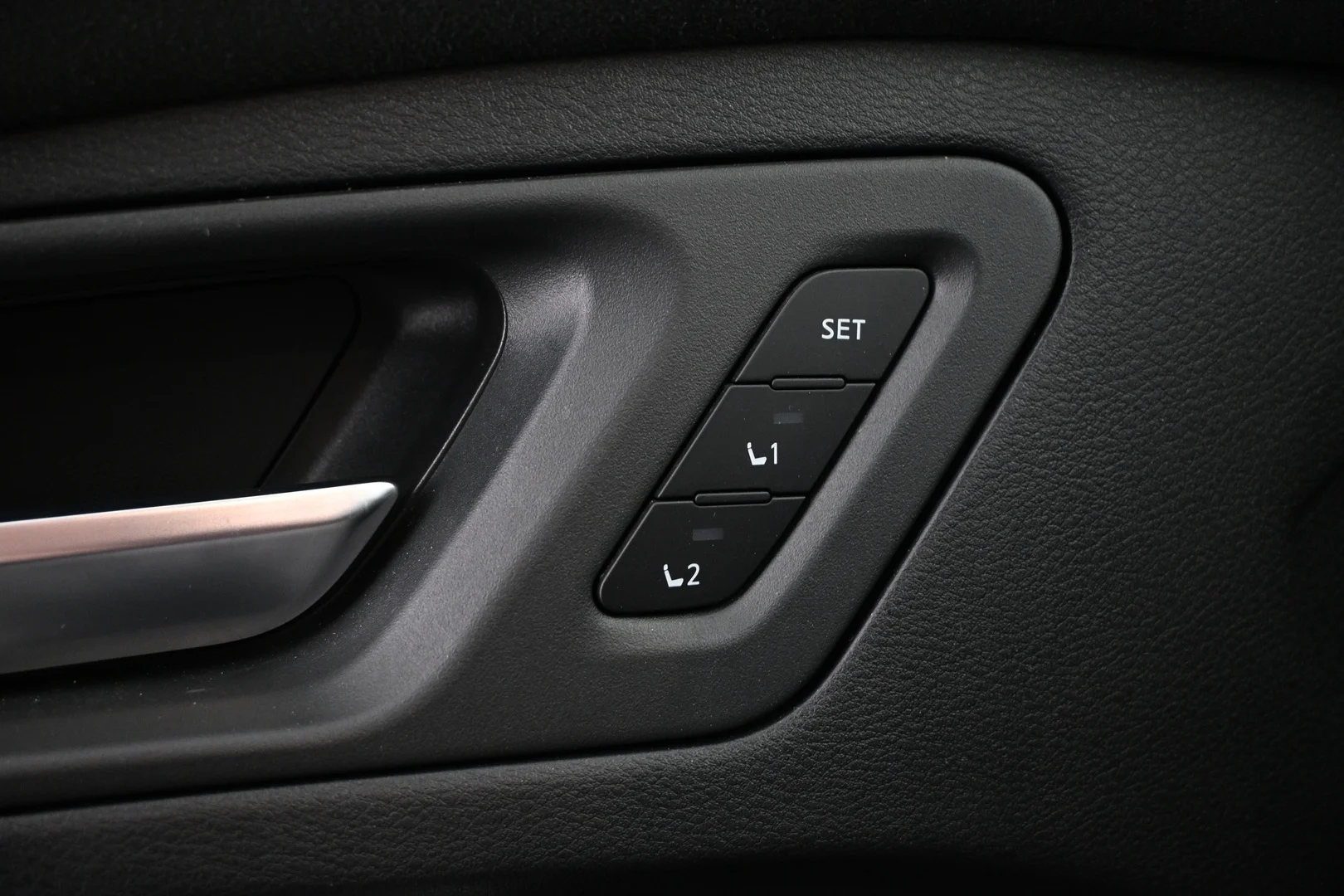 Car Image - 3buv8lZPNJabYHL6roycgK