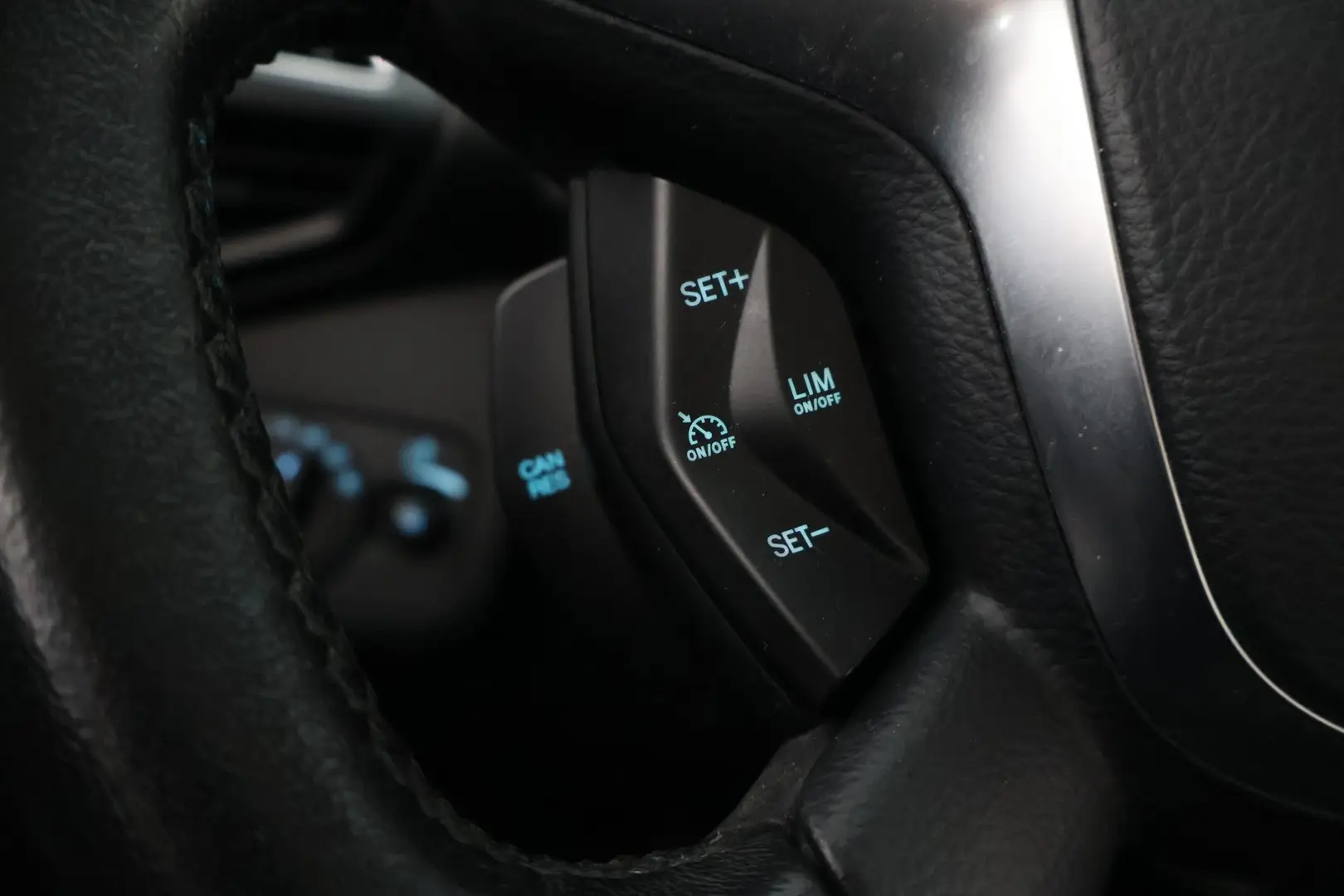 Car Image - 3Y2PtDbcDBUqsEie5sC0xR