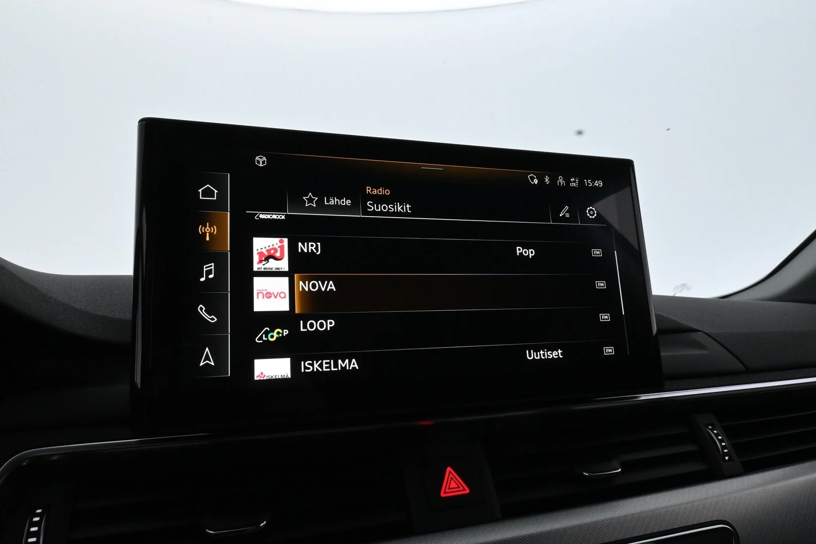 Car Image - CyON9JVkT6UArbJUaSfIK
