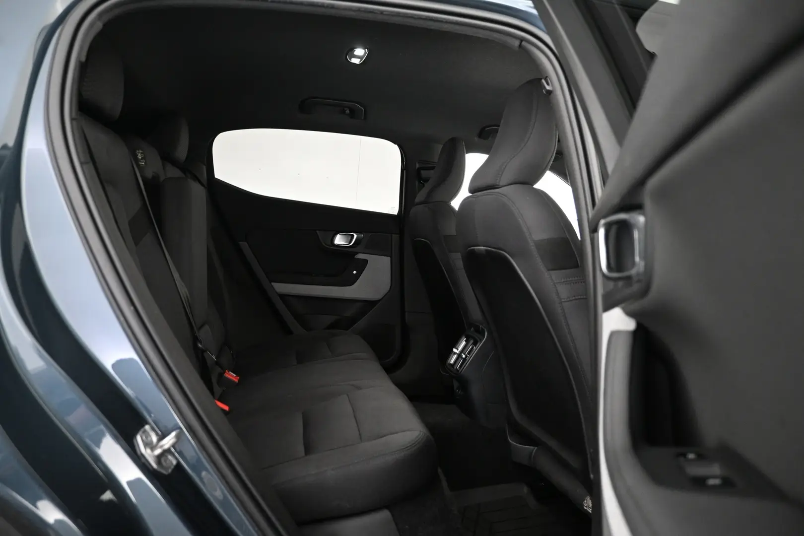 Car Image - 3n0KpdpFwNDbHDZ7BfpaQB