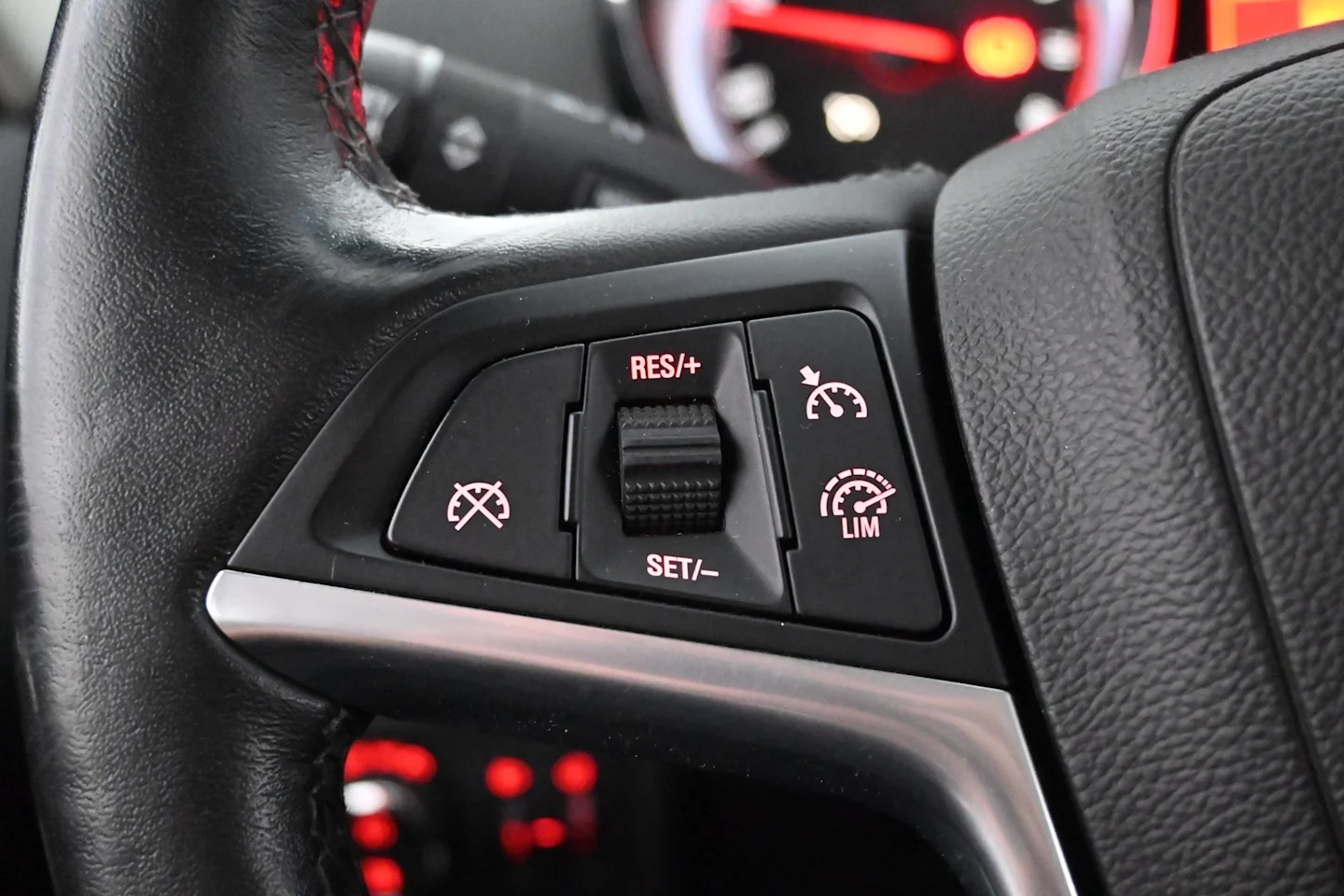 Car Image - 6oUZgapib6ycl7S9mc91xo