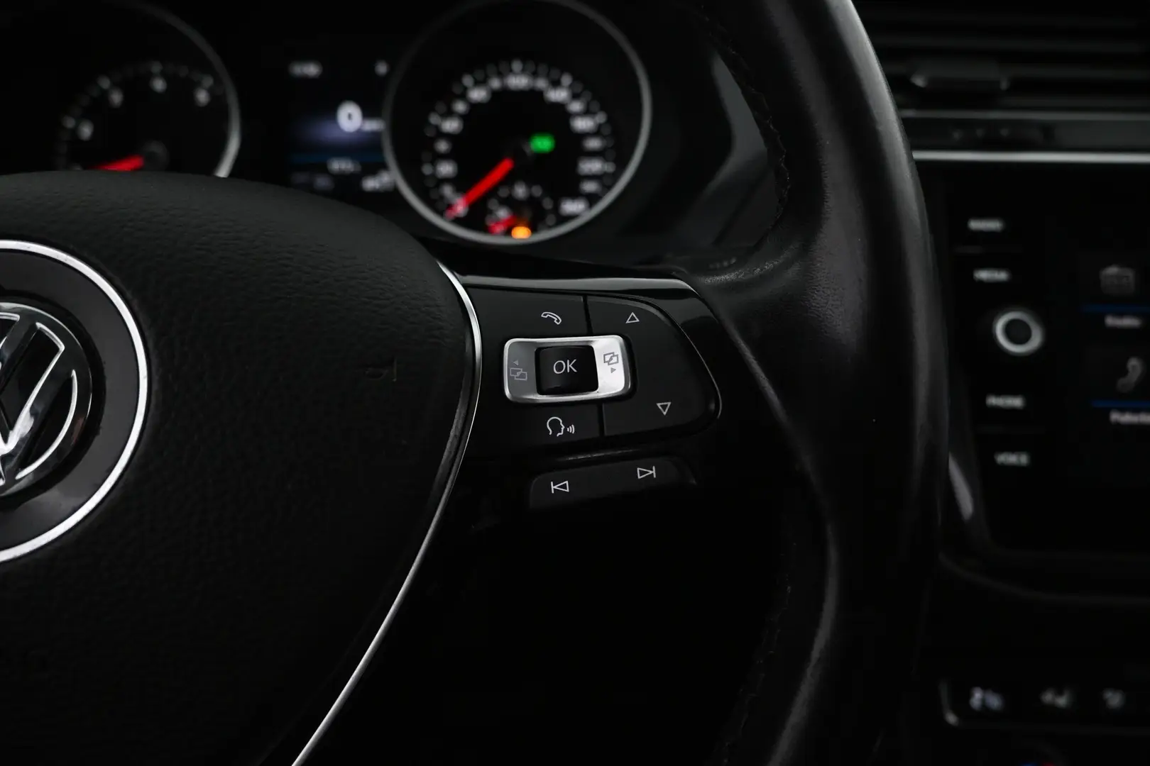 Car Image - wnRnwmLRUi474UGRr151J