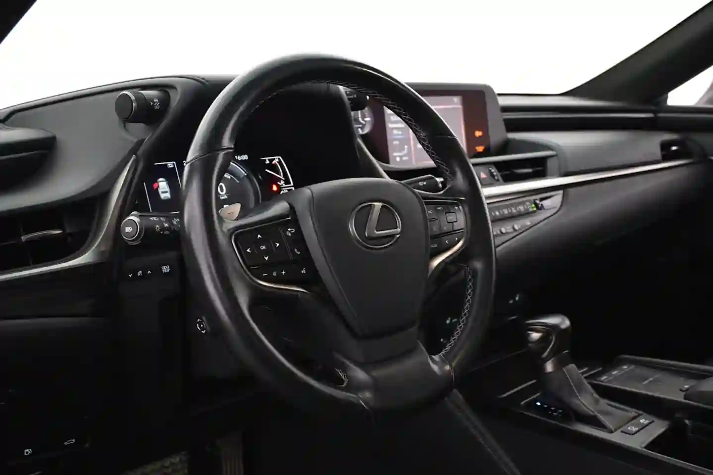 Car Image - iDVTGOn2b5sG4IIegPqFf