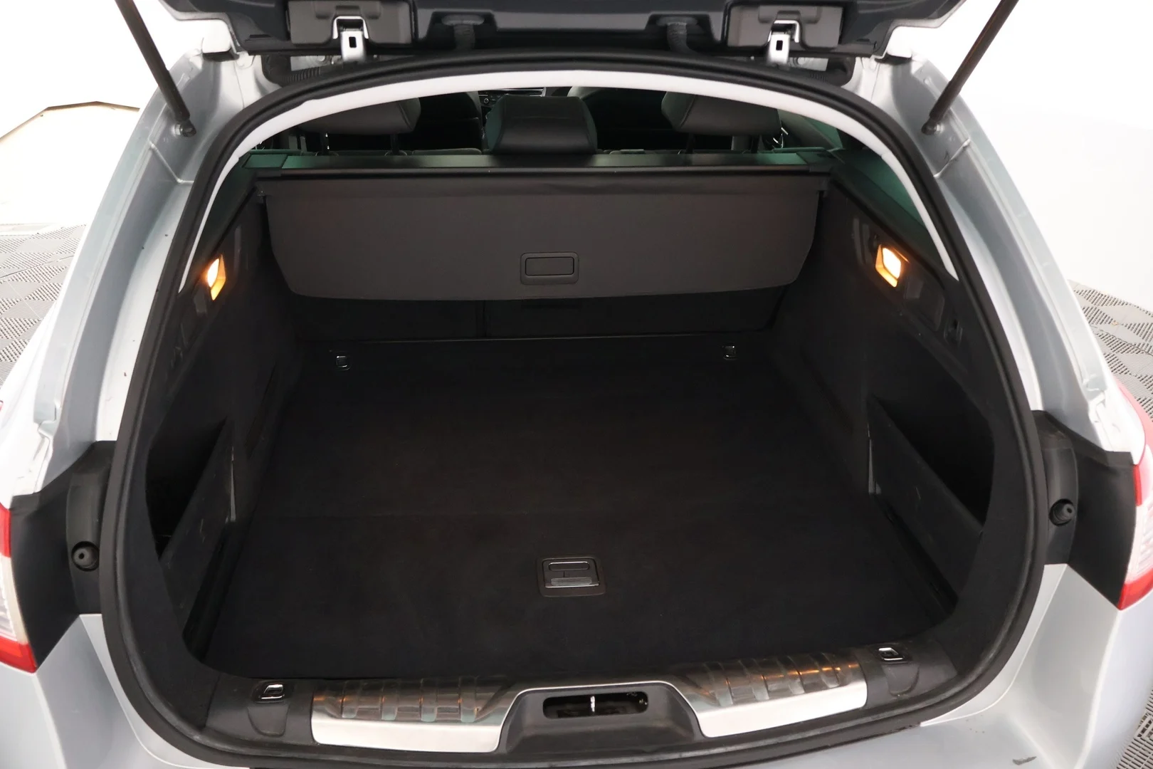 Car Image - 4a85f7zoTQmue0BXsFAYND