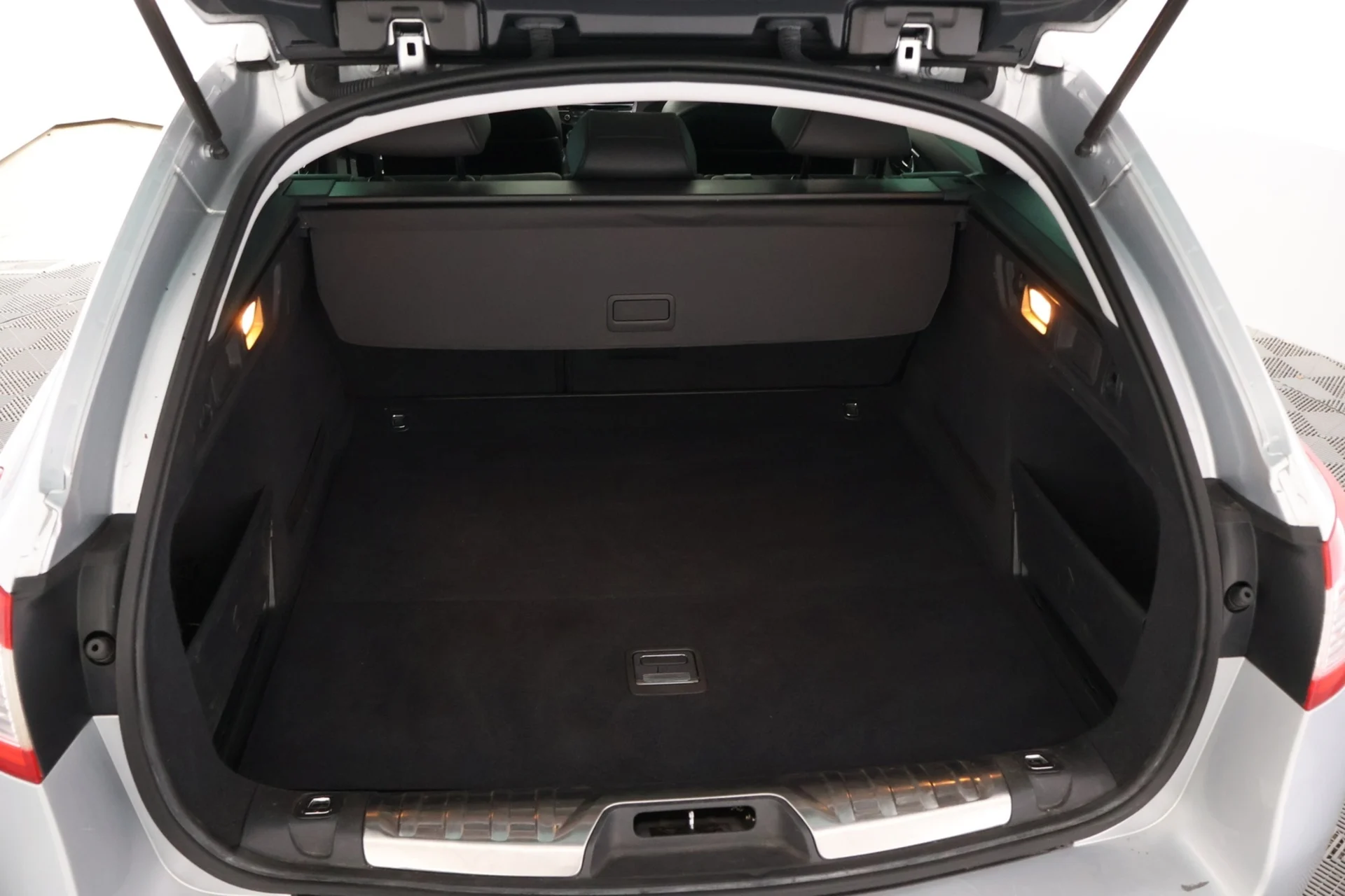 Car Image - 4a85f7zoTQmue0BXsFAYND