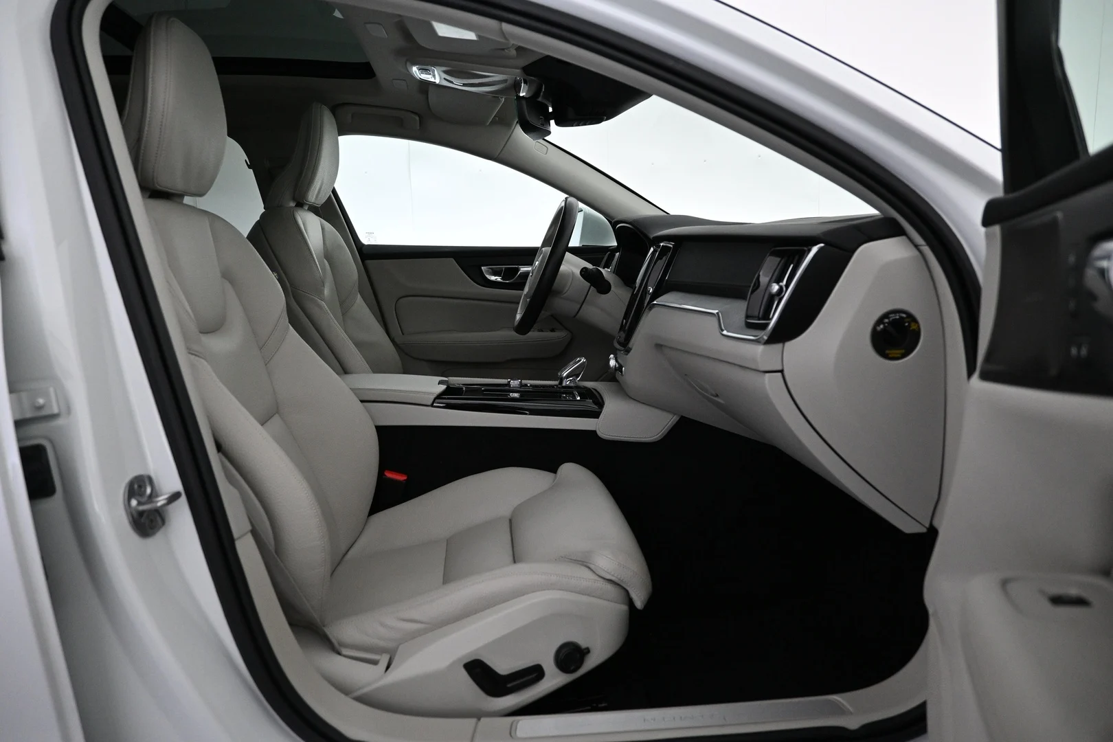 Car Image - 48oQx7yFVGD7RZGl1OiQev