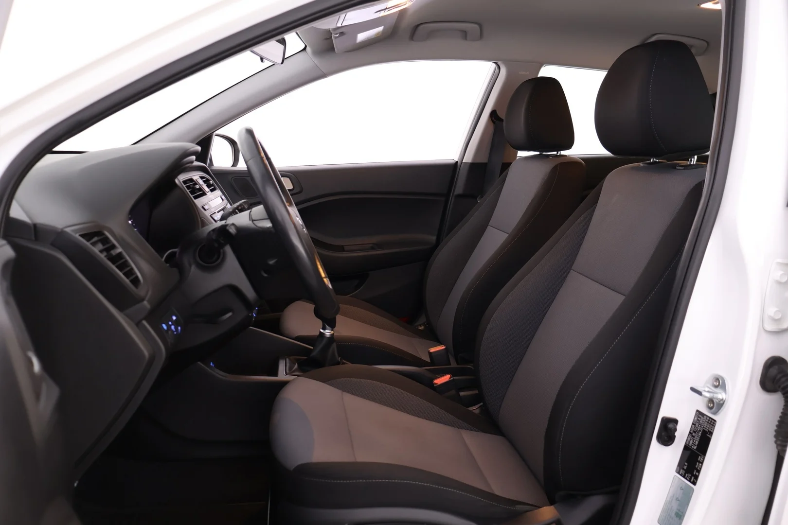 Car Image - 6FPOeti2yXmoRZpLqfNYbq