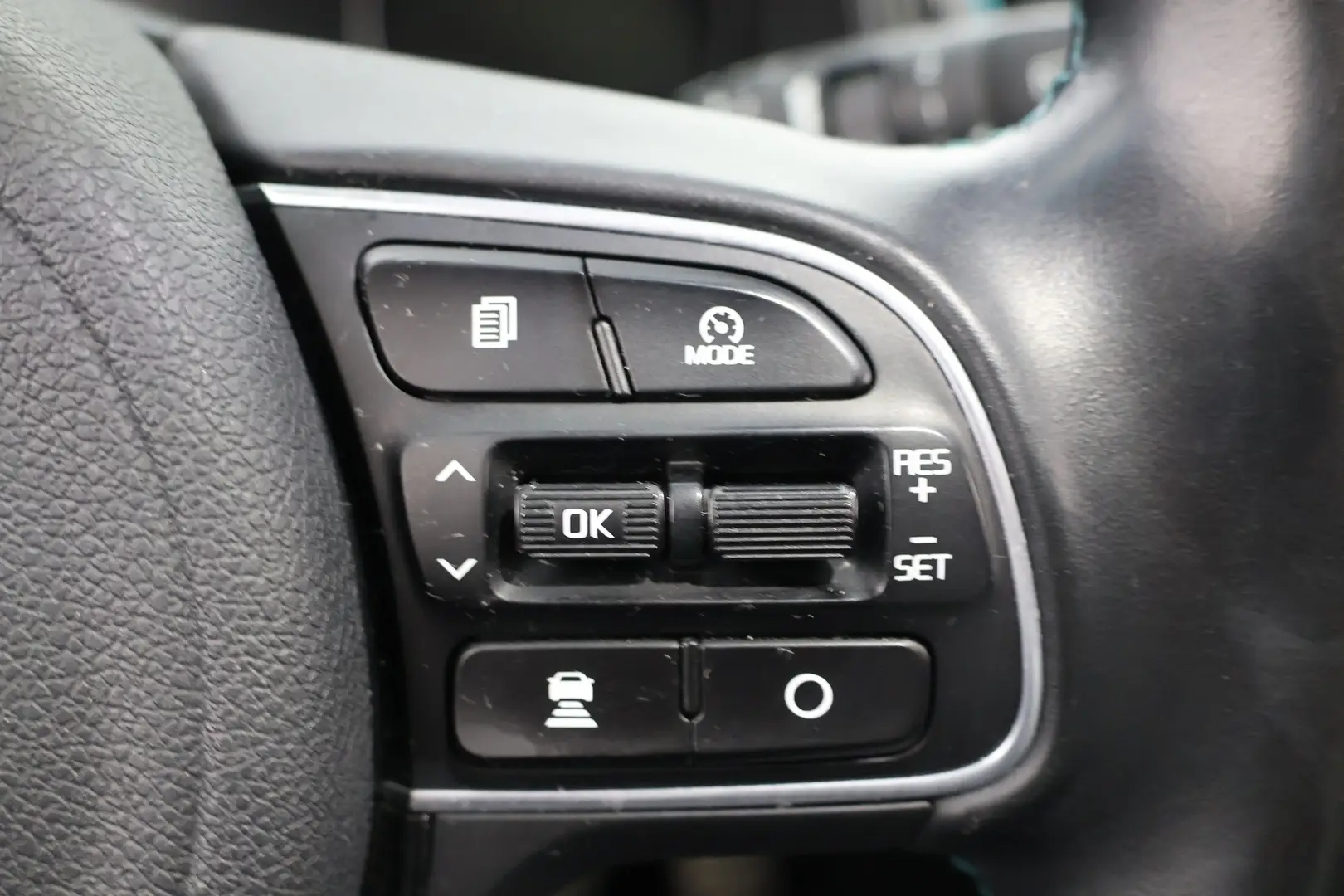 Car Image - 14uESrhtJrsBuOifHDtYnE