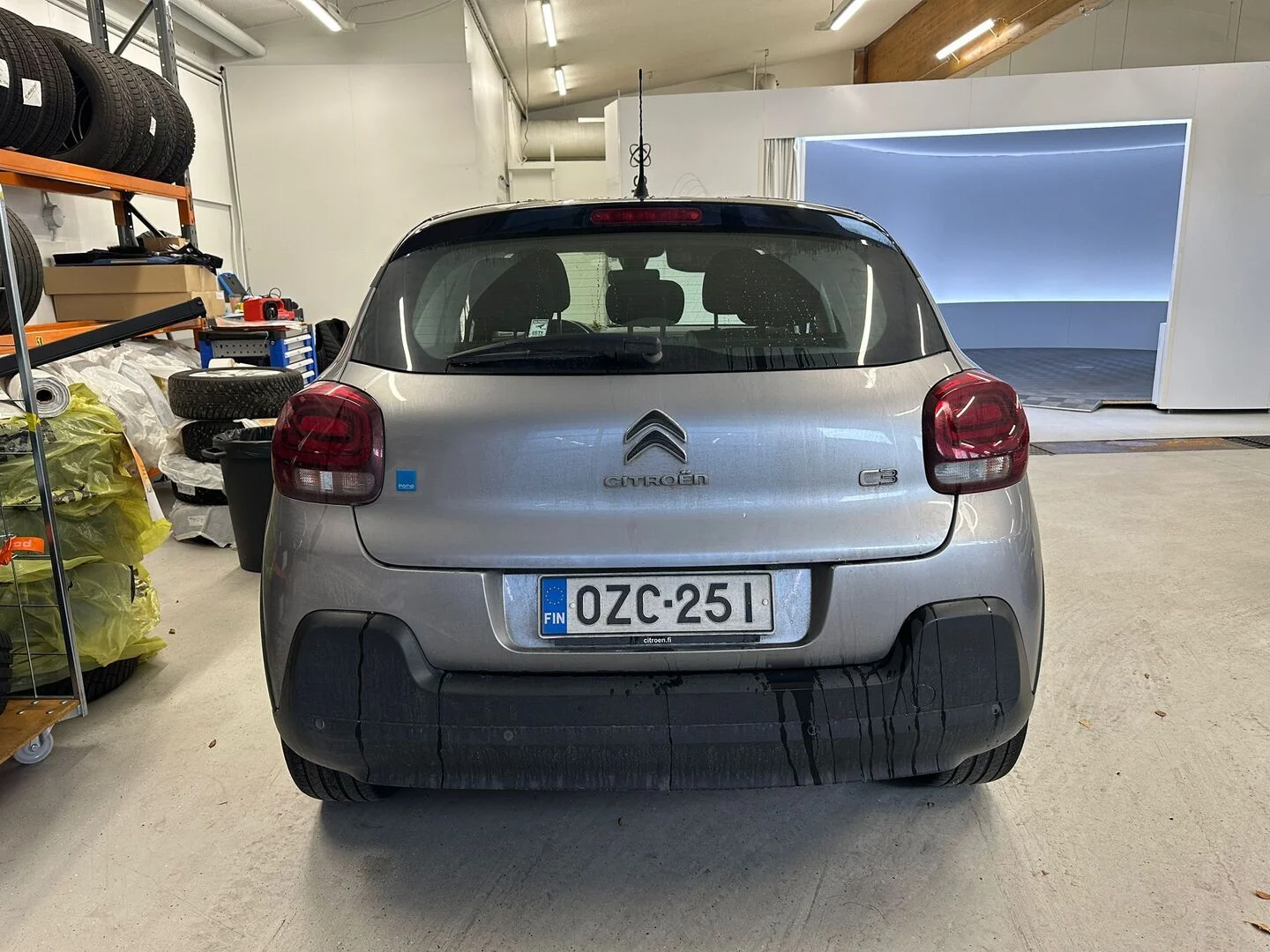 Car Image - 1OtvjCBLv4ZpD3NzGuRi9n