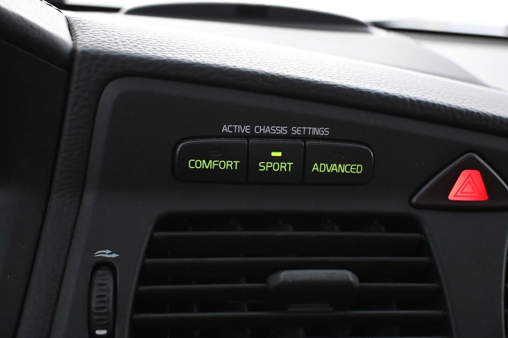 Car Image - 3Ts6uXedP47YATFJxiPWIi