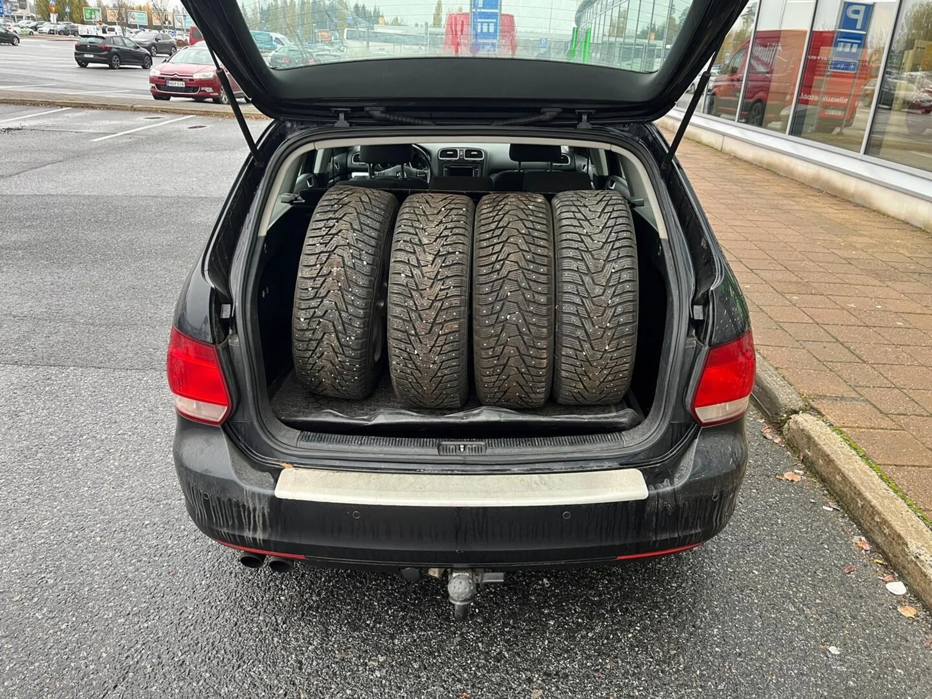 Car Image - 32ZWlsgduz39qlVMl4Rot6