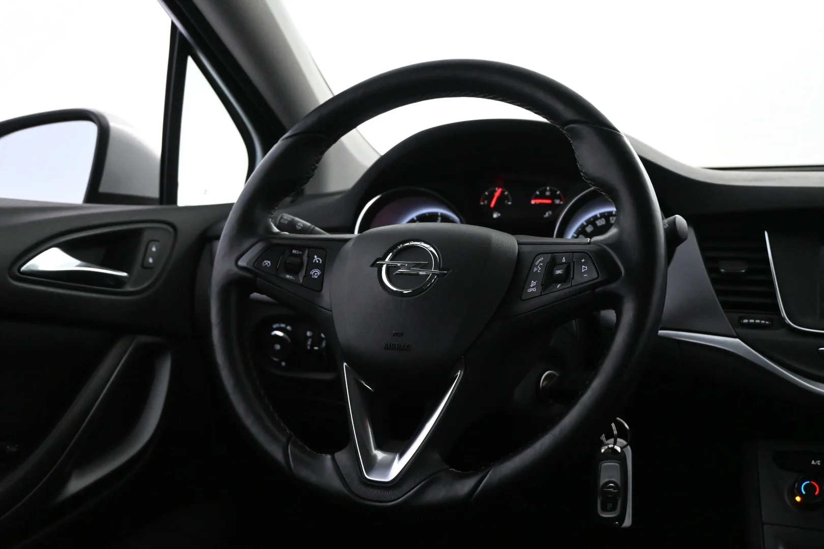 Car Image - 6dGJgRxWQ2fjNzXgmXLiTv