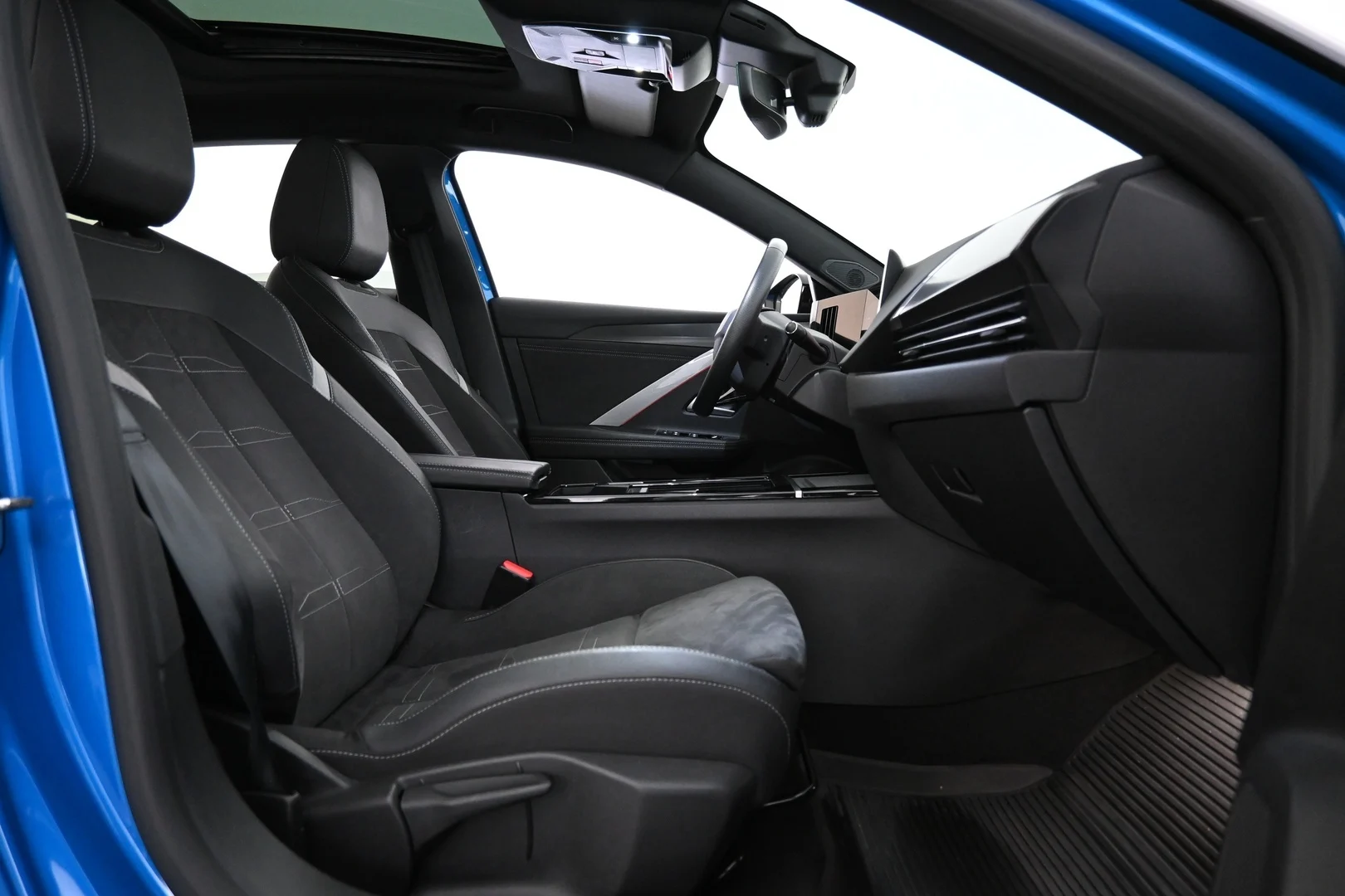 Car Image - 5bT2F7MK9cA6vcnjGsdogL