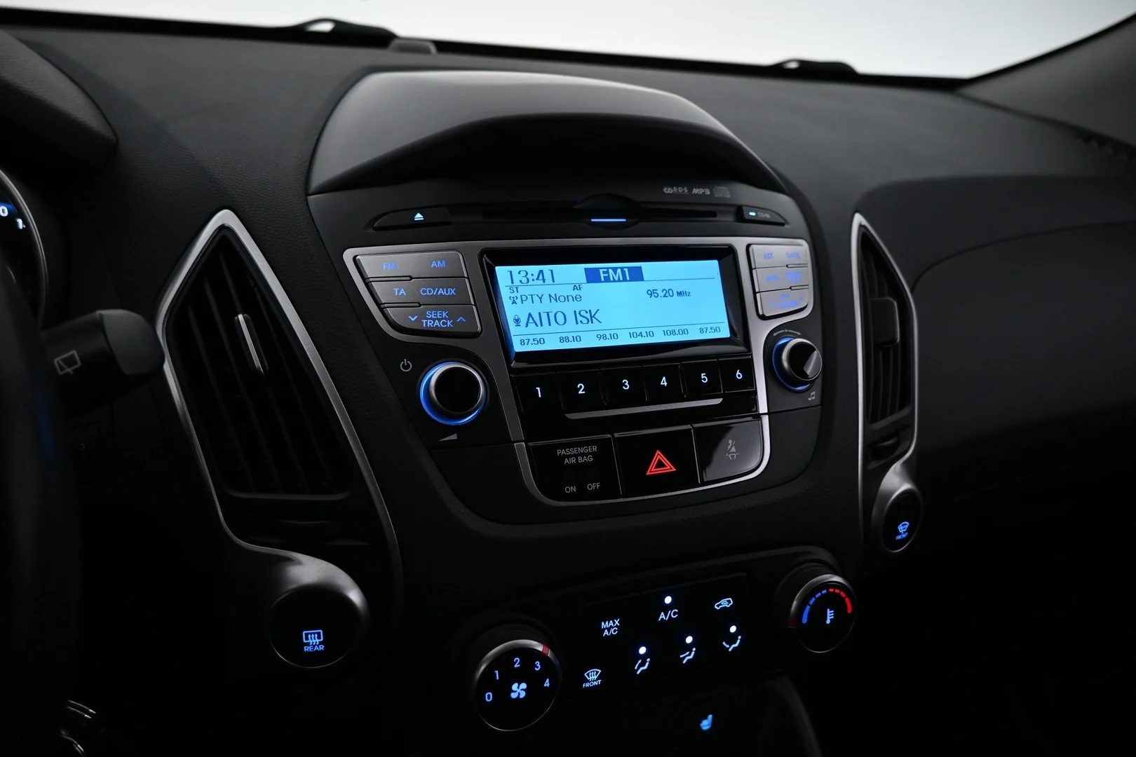 Car Image - 7ArcT3JjKh1GY0H1TTowZF