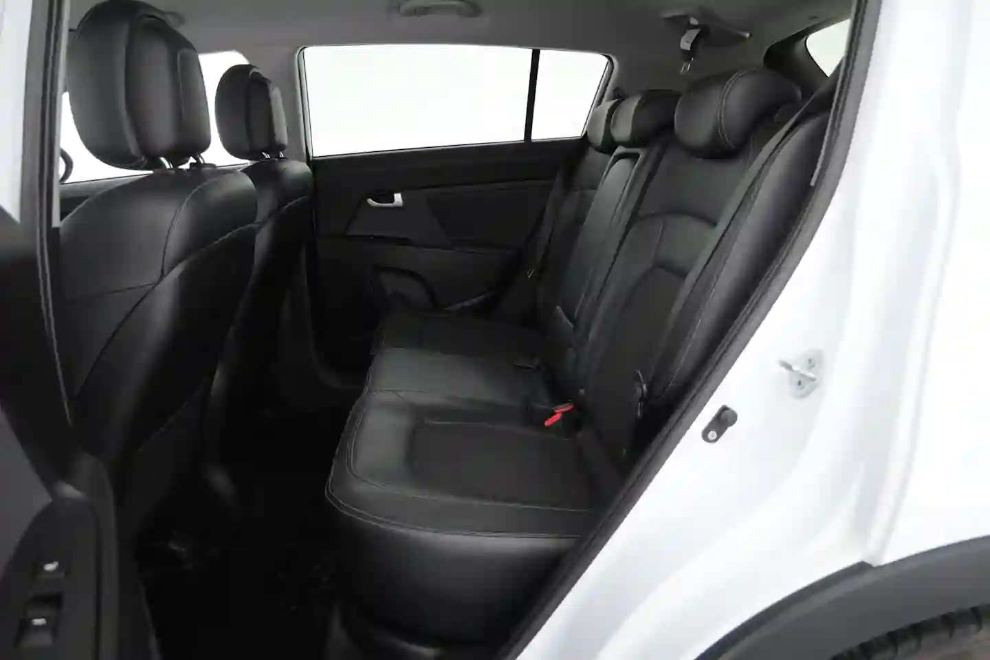 Car Image - 73PAwVeUq8kW6WIhGqDCLI