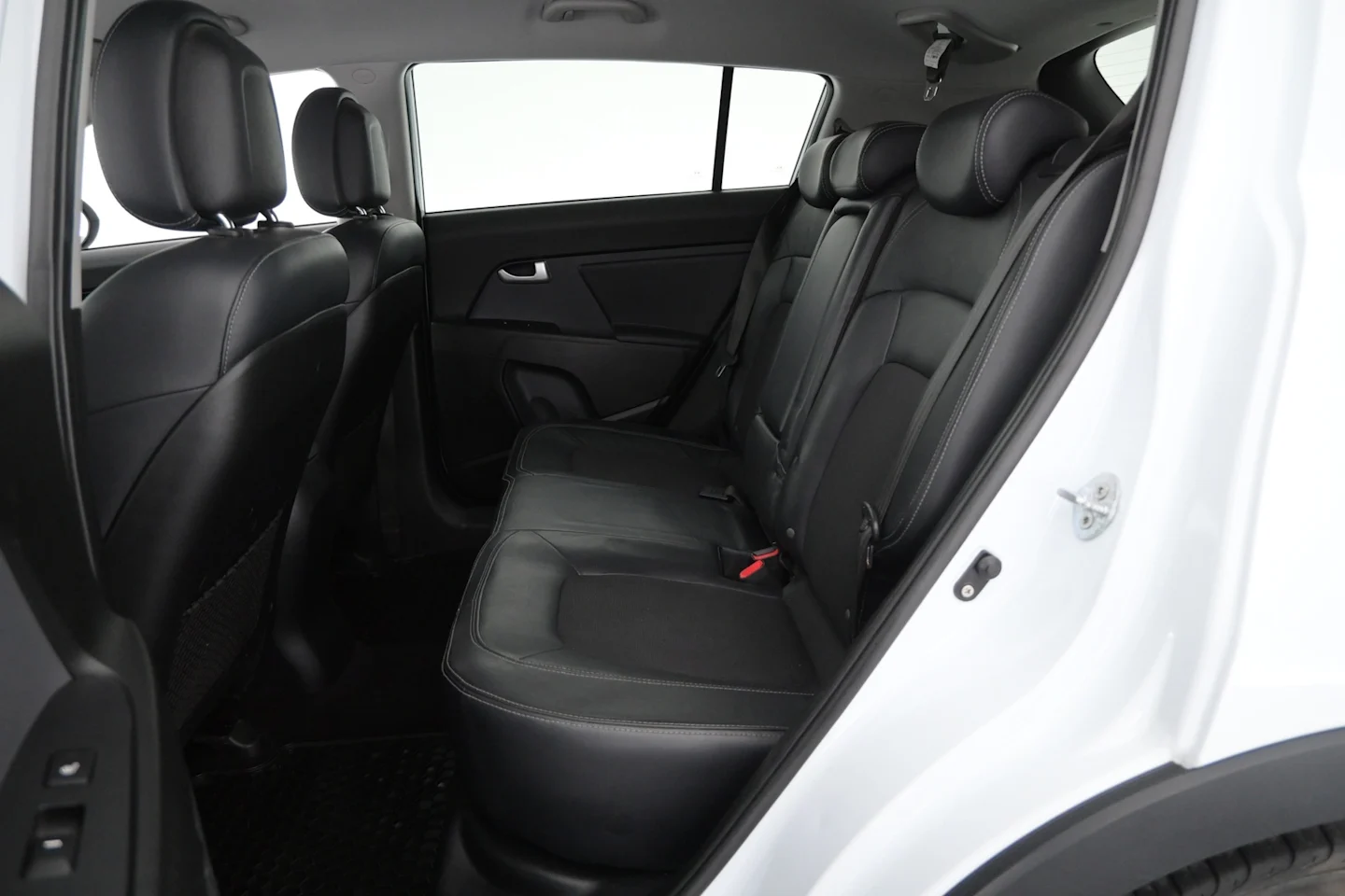 Car Image - 73PAwVeUq8kW6WIhGqDCLI