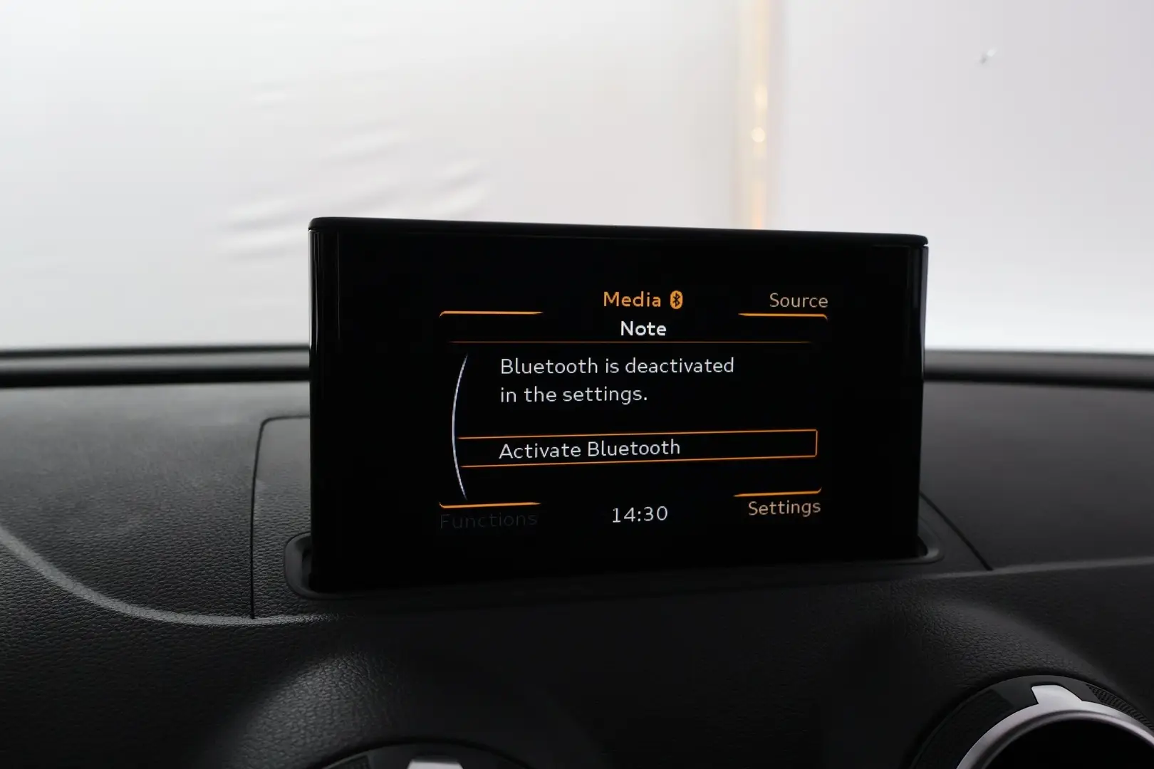 Car Image - W2nxGH5pTogrAjWDQwX2O