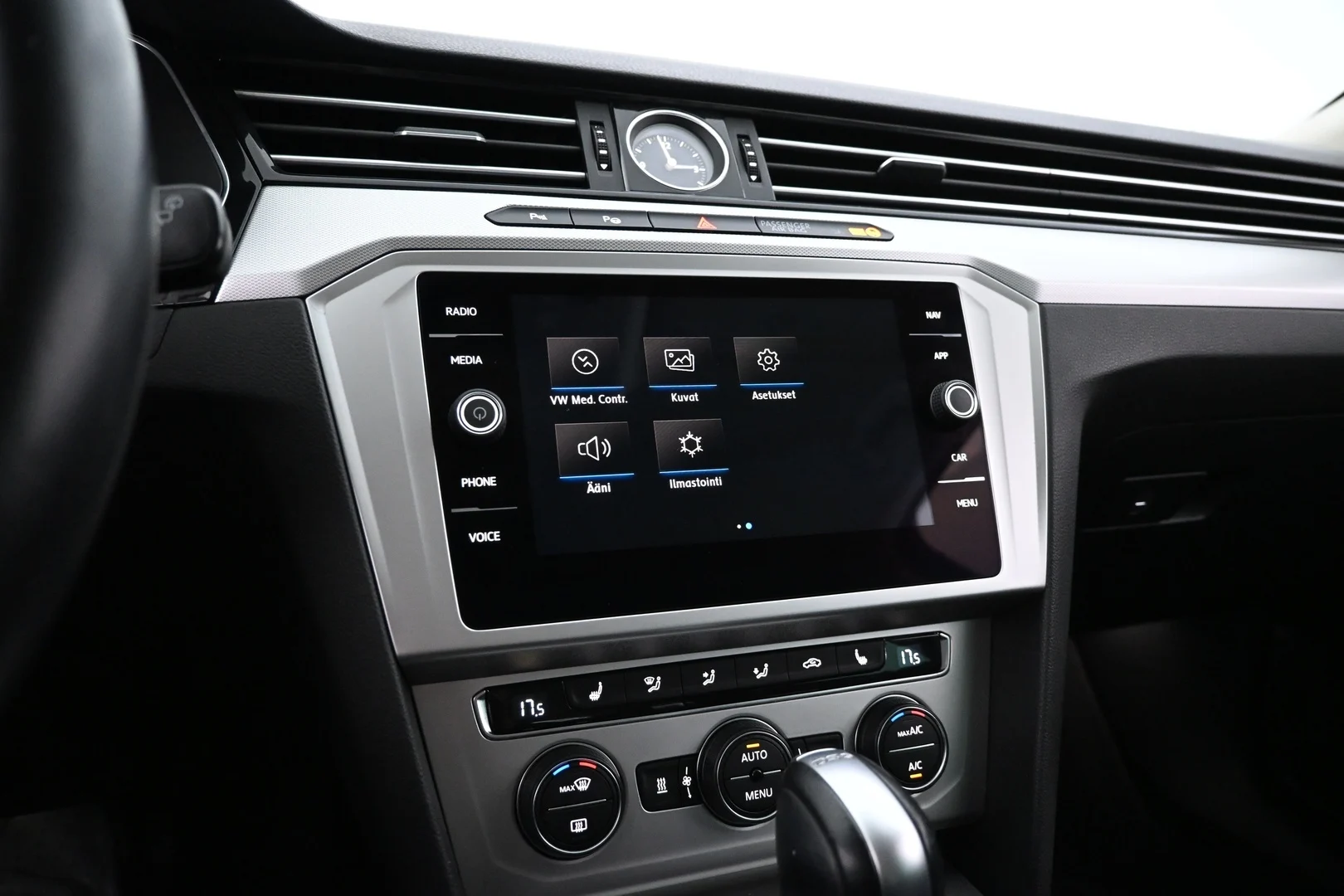 Car Image - 544Fyd8LEkIzxKFrnV8Z8q