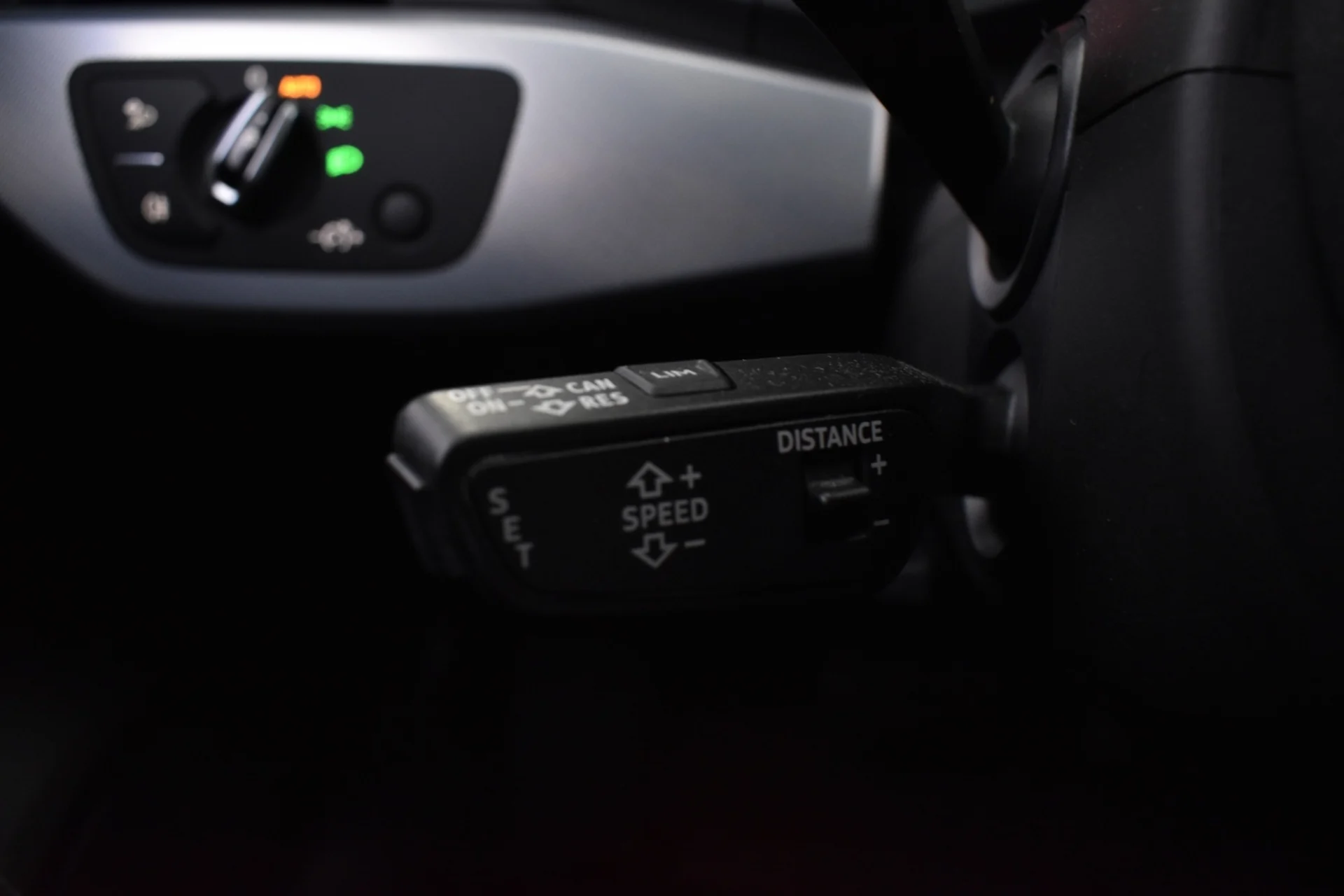 Car Image - 3vahQdxUKI1PGiZnSnXgTi