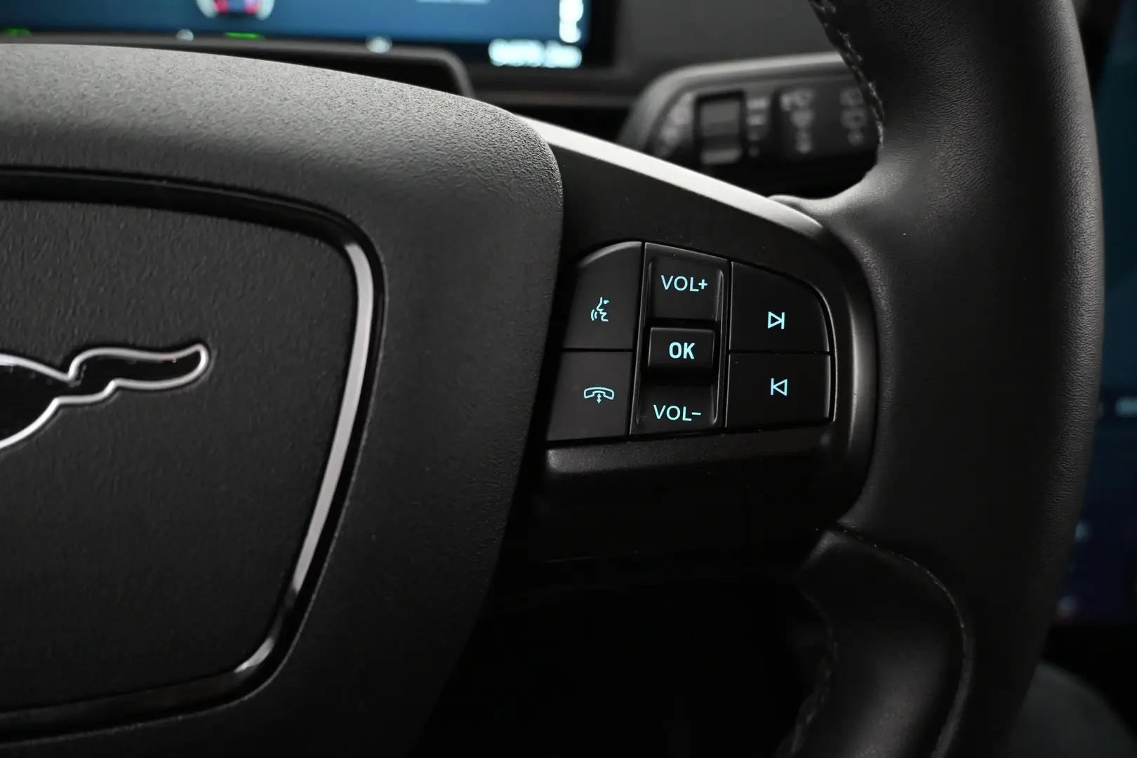 Car Image - 6mFM6Qmv7PLwhsI9PAZOq9