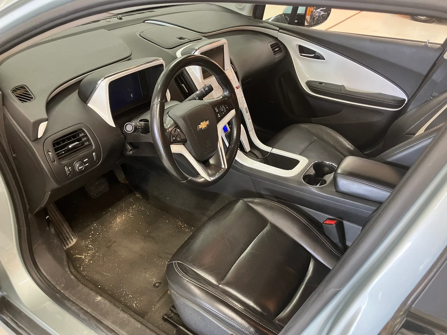 Car Image - 3HTcedYXpYBBGcQTkoAI6b