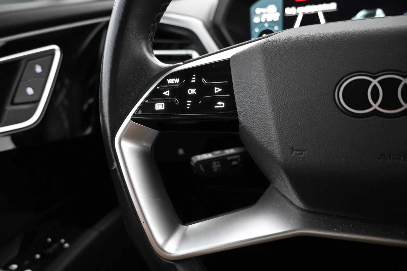 Car Image - 6akTRNvfoou585esxiZd0X