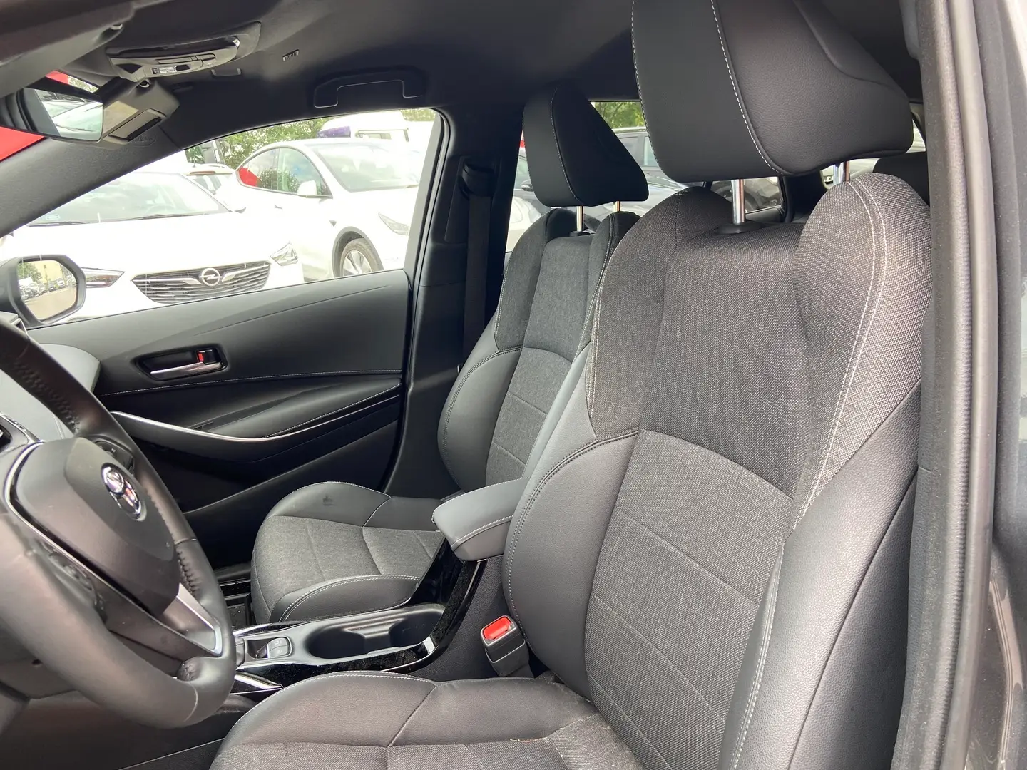 Car Image - 1uIQbu9AznfGgnaLAVZens