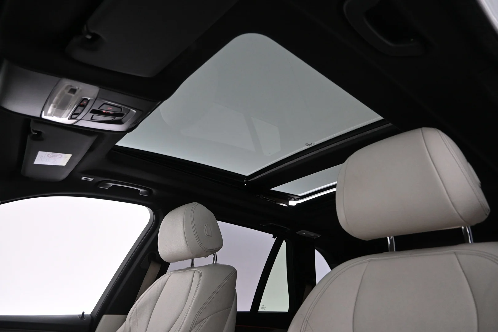 Car Image - 4GfzYI5MpQzr2yM9R2cx5c