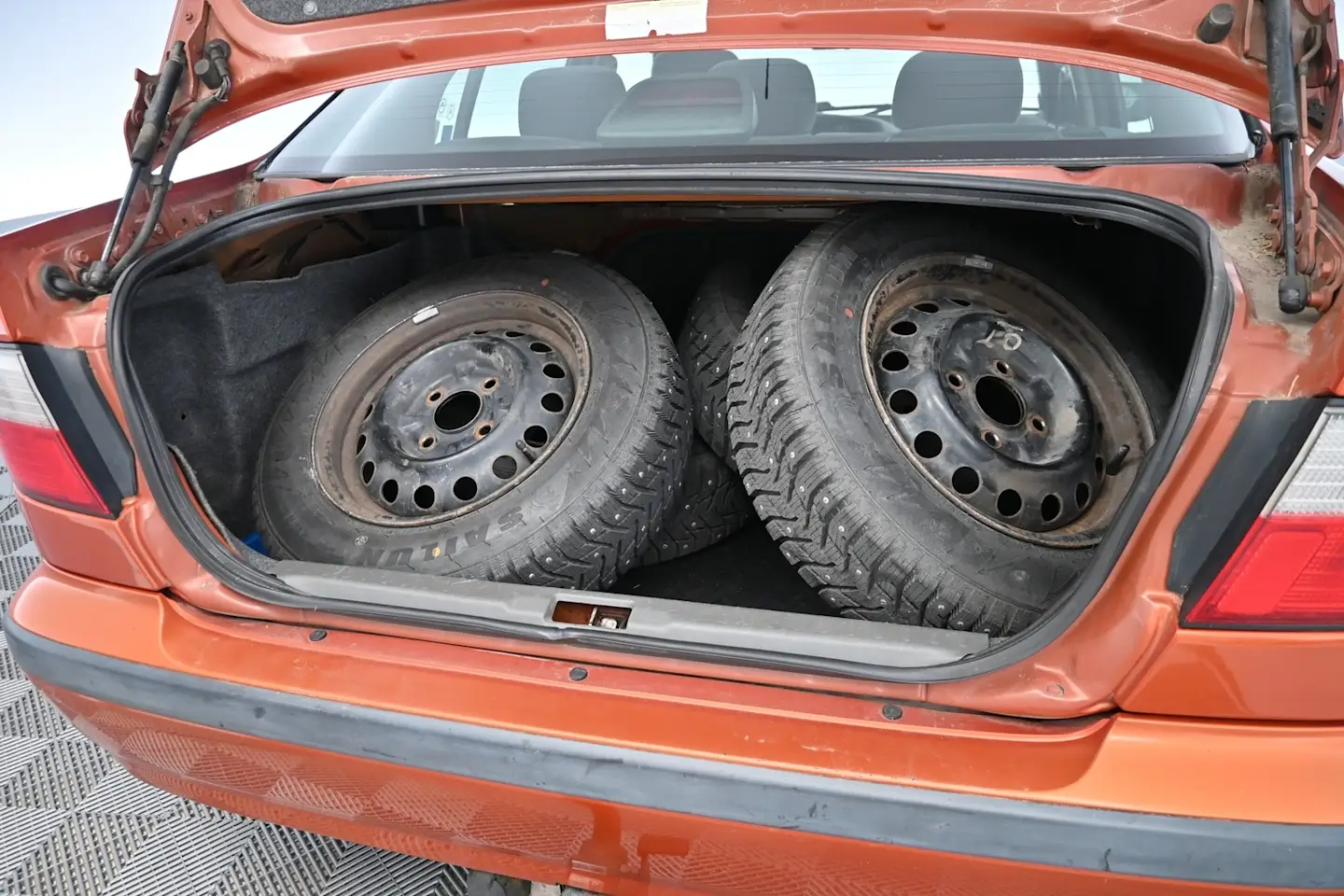 Car Image - 4r2YSeIdhyk2aRUjBtnbMI