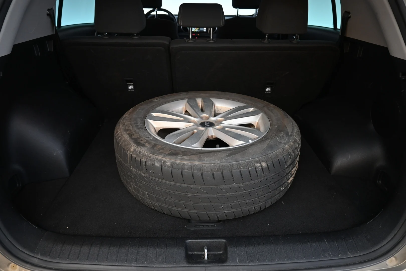 Car Image - 1p3D6pwtUy68Om8jD329hE