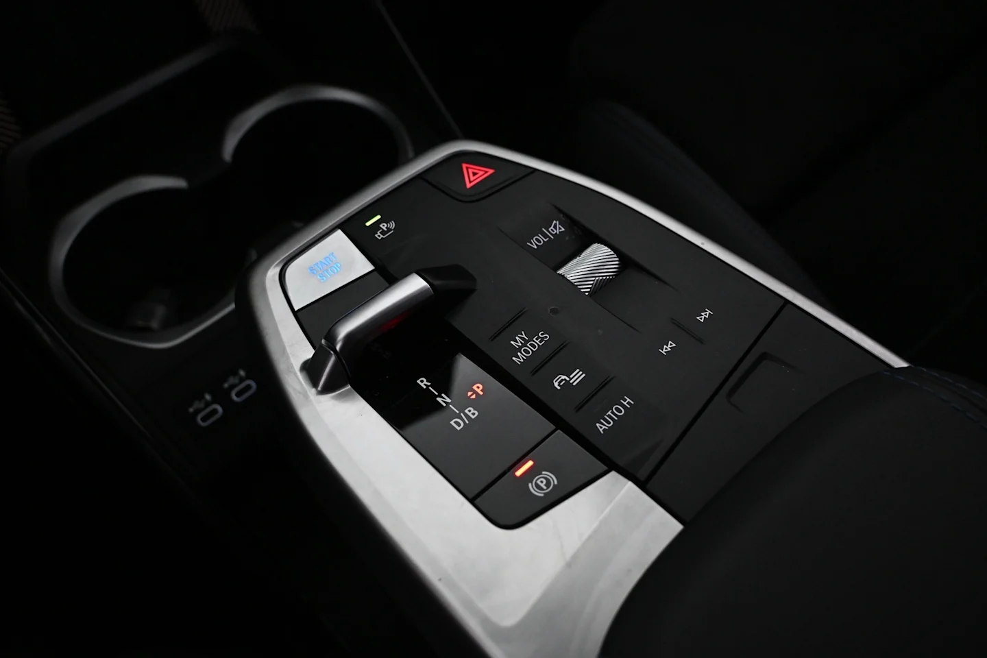Car Image - 8UoyETj0ghXrX5uJyuiPC