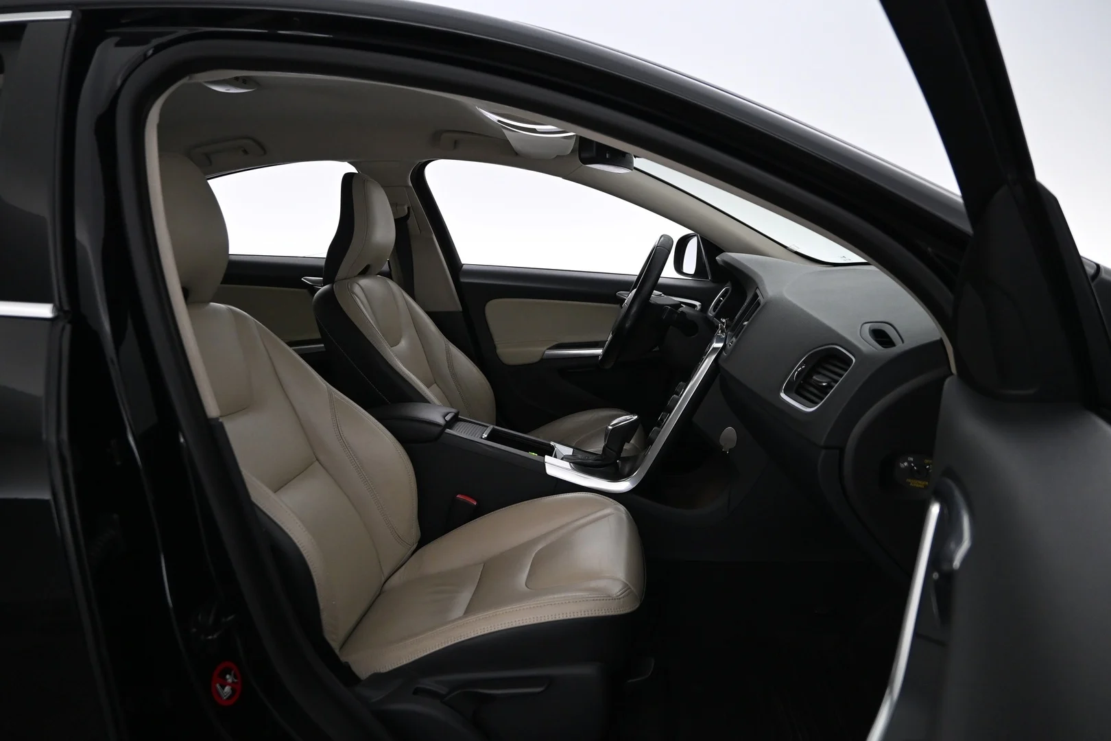 Car Image - 01wMe7ZFgh87vAqNZYT5kn