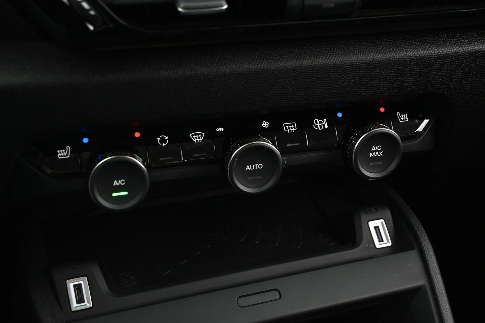 Car Image - 3jak0D5TLLX1d2NhyV5jpc