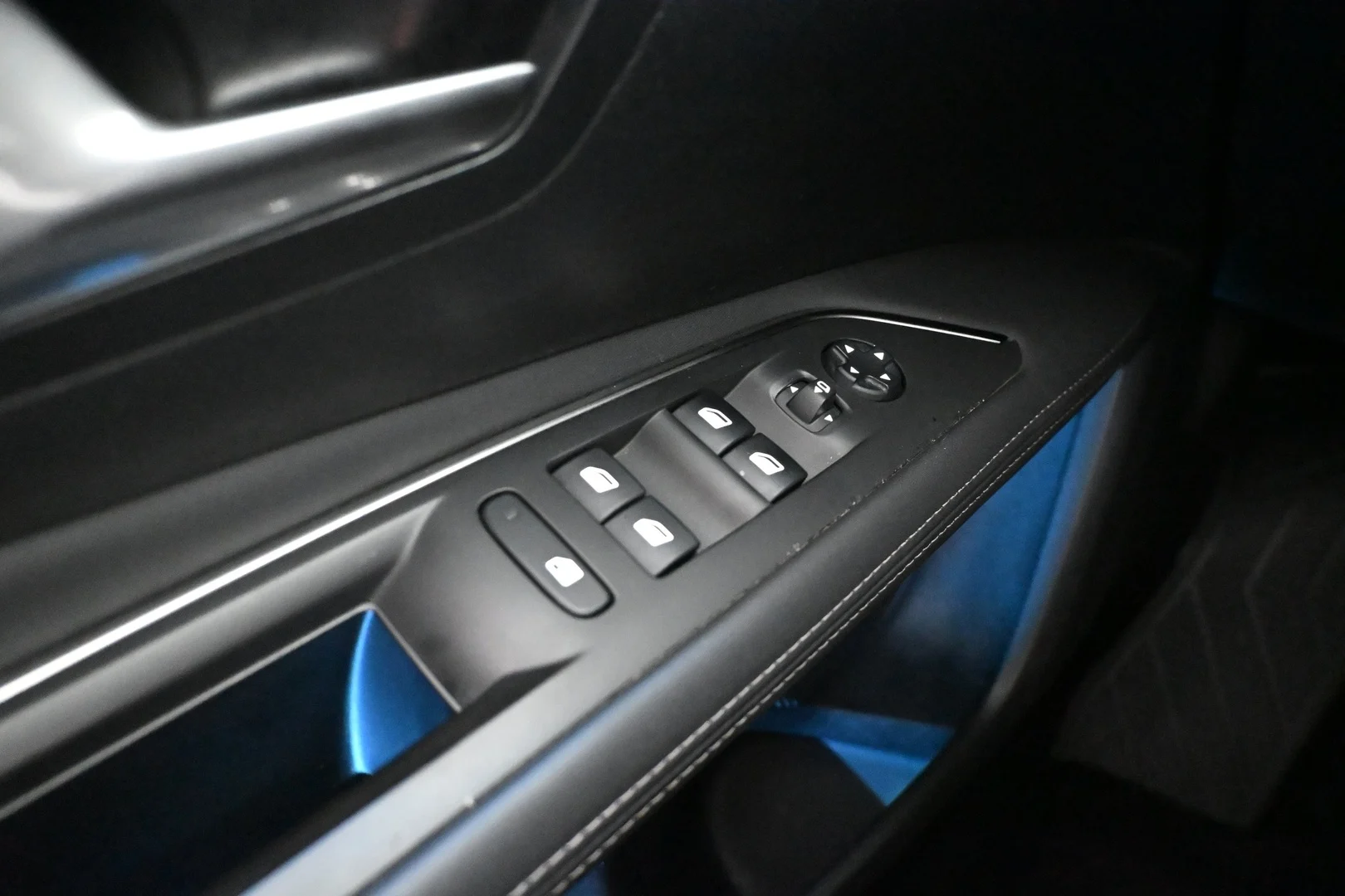 Car Image - 227sxtnksMkd1d8WIJqUXb