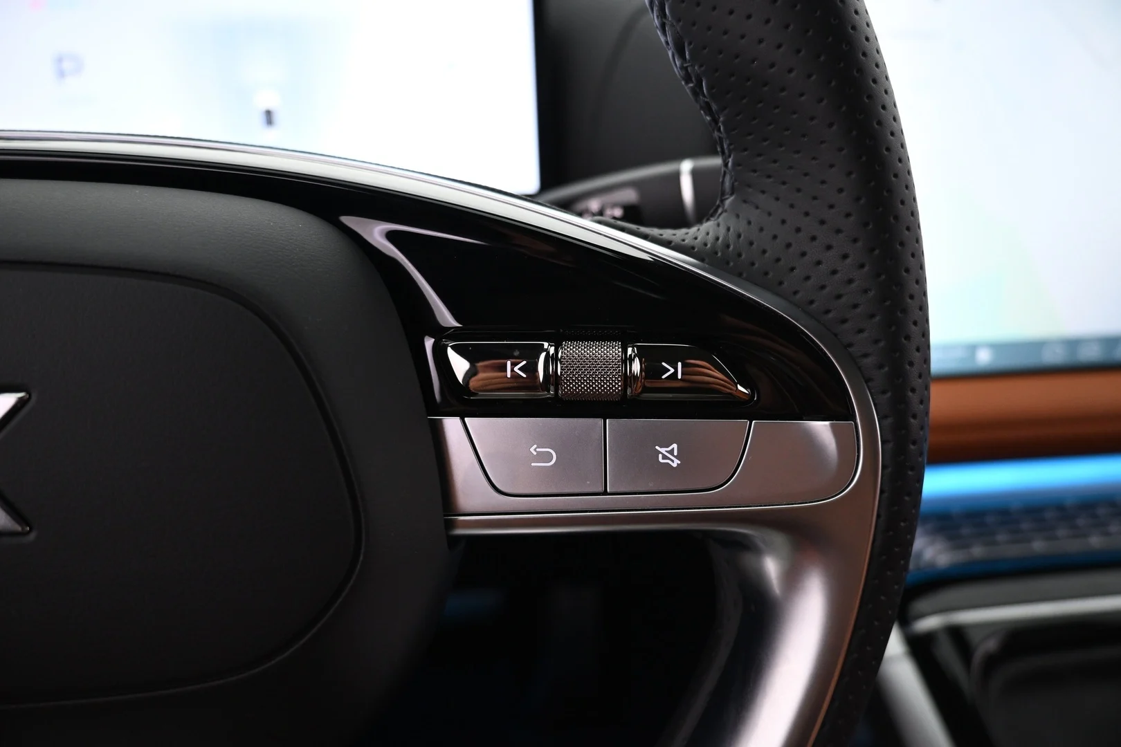 Car Image - 5Z49zQNeMqnjchhSktQMlL