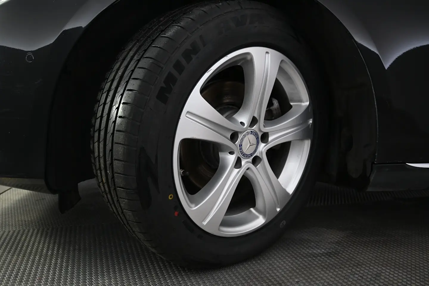 Car Image - 3ByqpgQjtgZnTSbmG1Nrjb