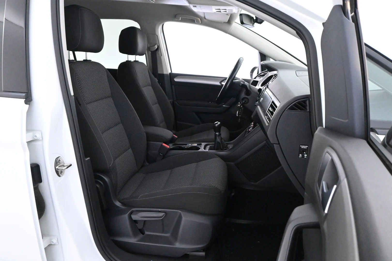 Car Image - 3S74EZqrVX2PuirwHZ92N5