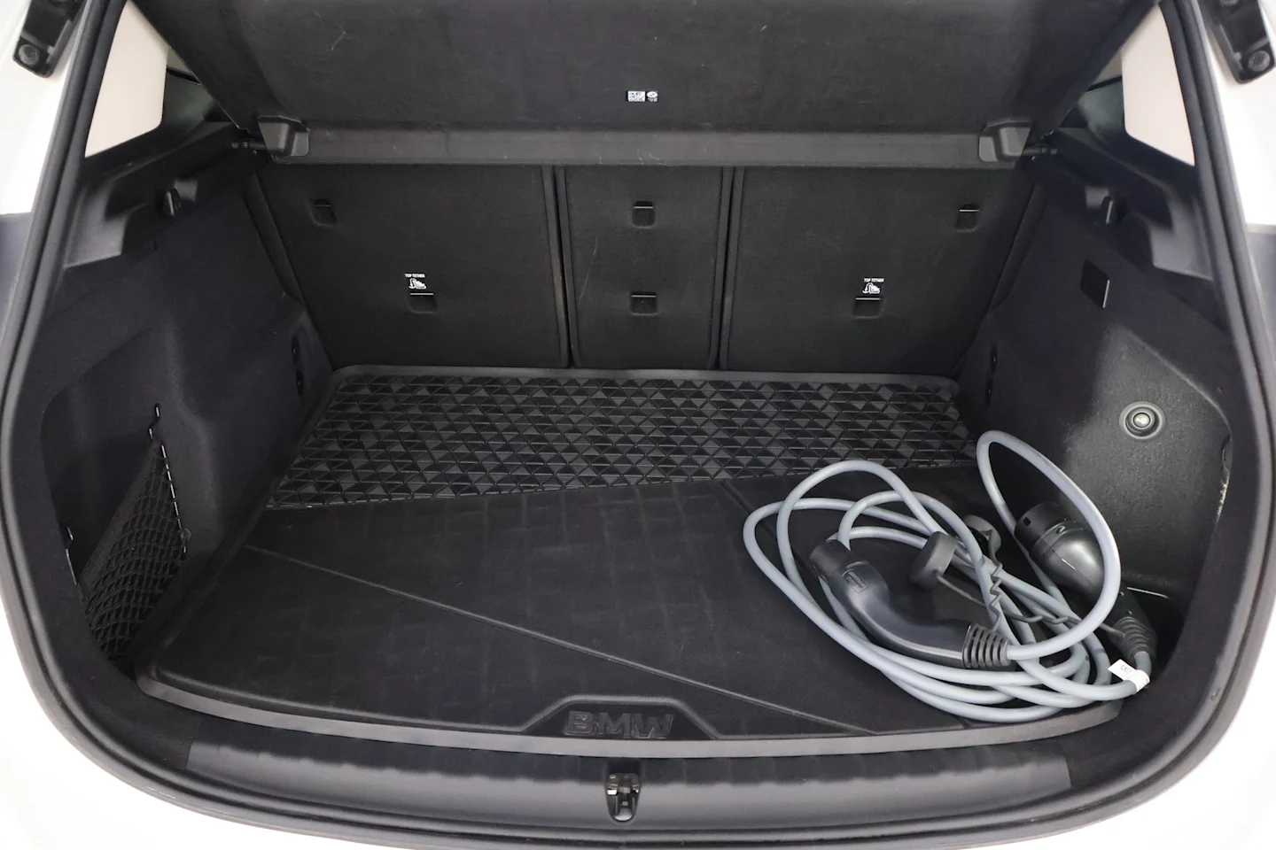 Car Image - 2fXXy8CoftBiiFz4oMpZXP