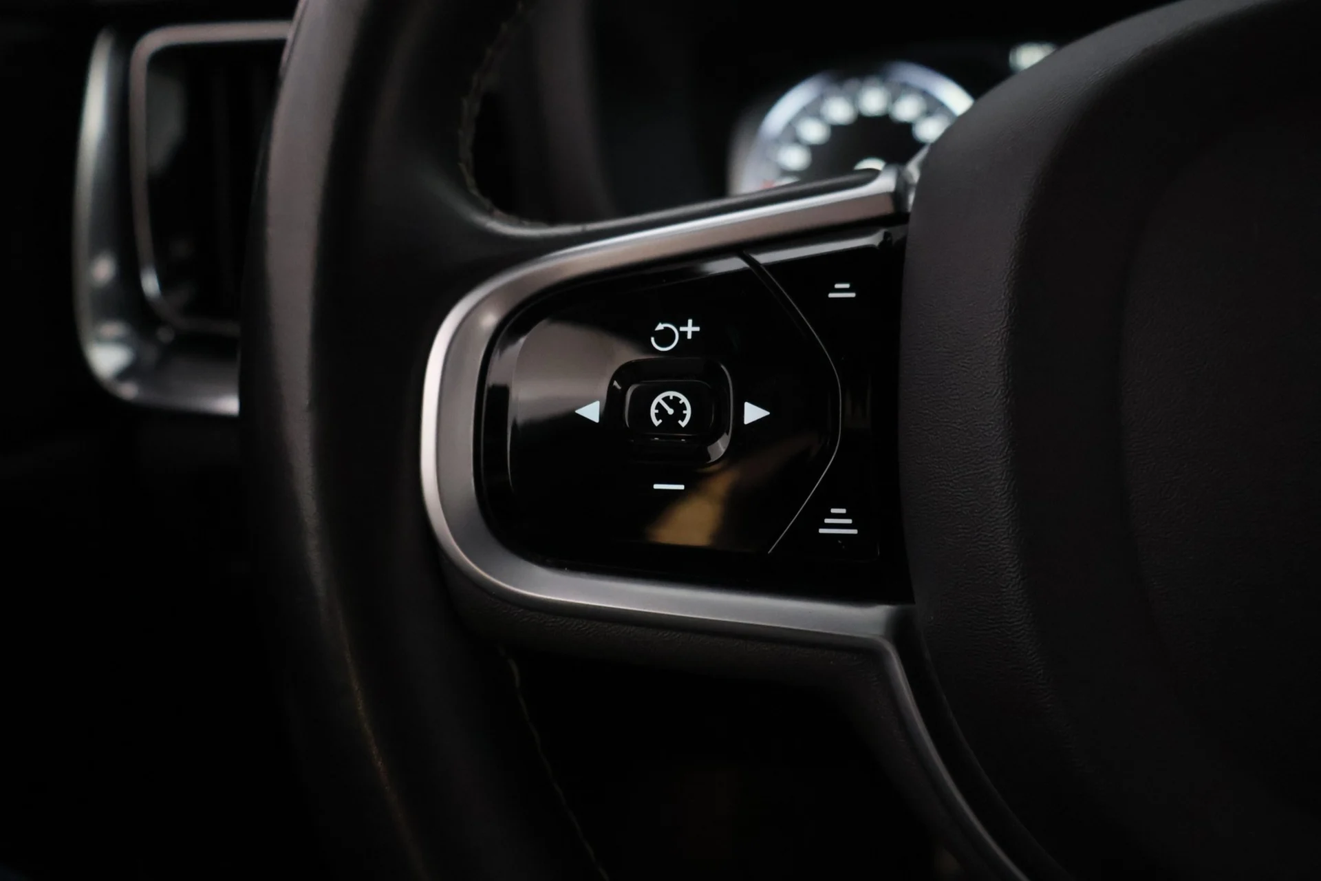 Car Image - 6Hc65gQVZfgTQaDwaeagYx